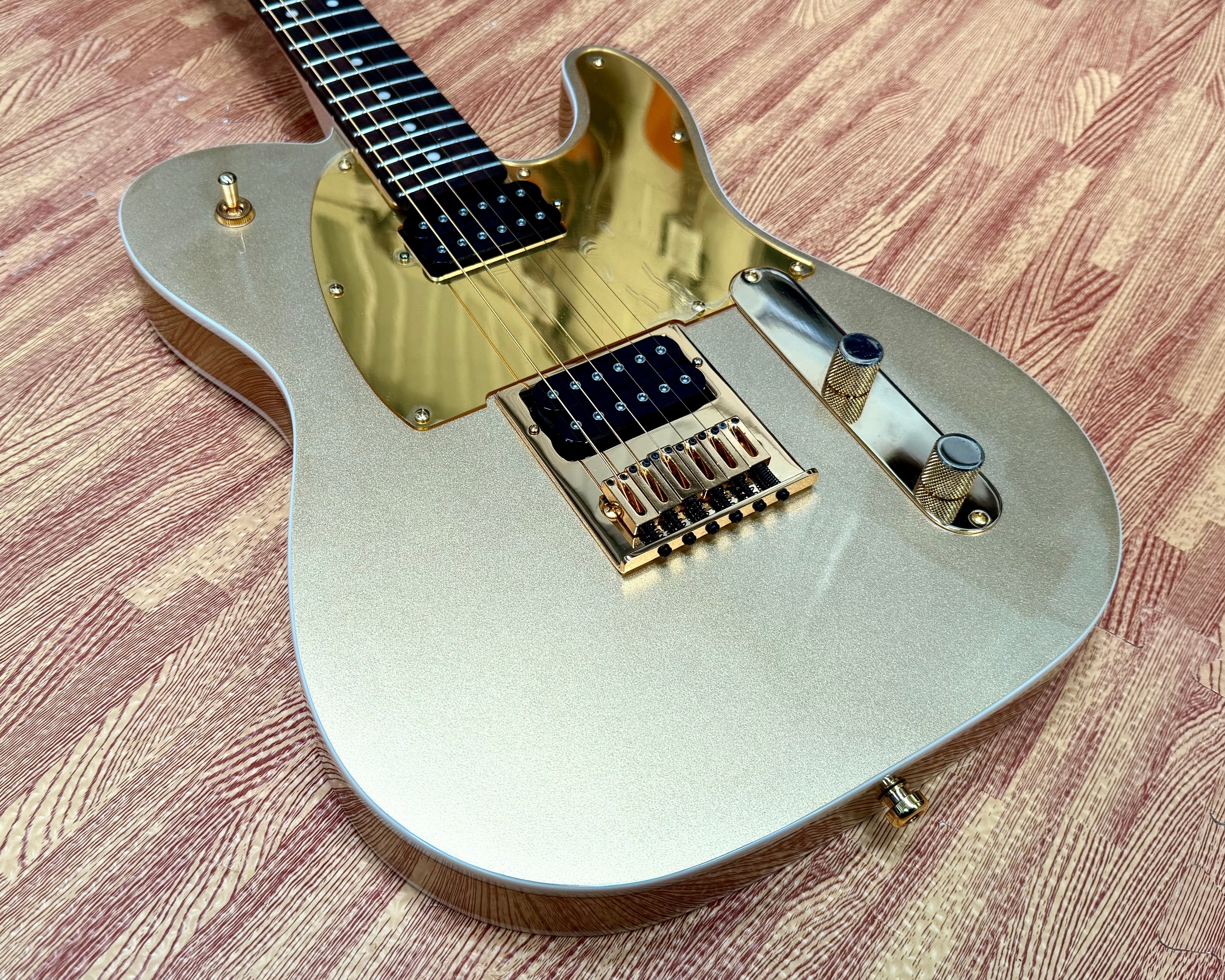 ✨MINT✨ Fender Squier John 5 Signature Artist Series Telecaster~ Frost Gold~ 2020