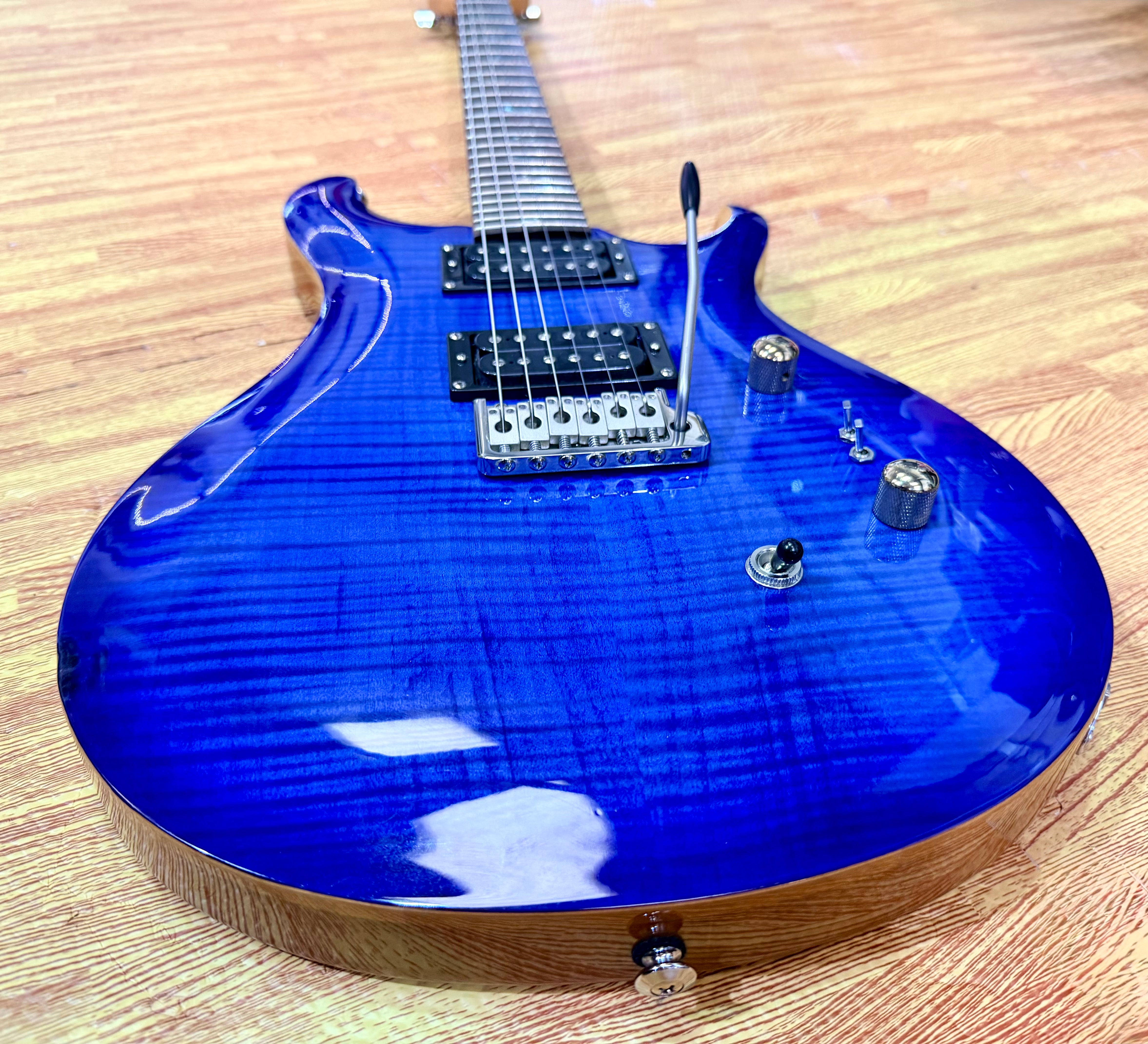 ✨ PRS 35th Anniversary SE Custom 24-08 Electric Guitar in Faded Blue Burst ✨