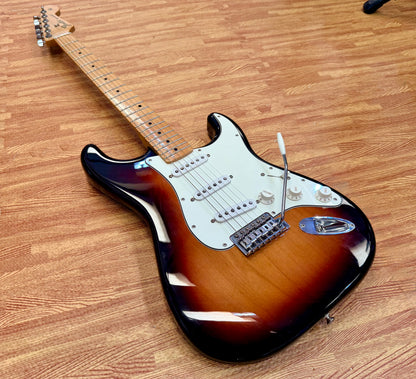☀️2017☀️ Fender Standard Stratocaster~ Mexican MIM~ Brown Sunburst~ Maple~ Strat