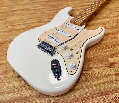 ✨UPGRADED✨ 2014 Fender Standard Stratocaster~ Arctic White~ Custom Shop Pickups