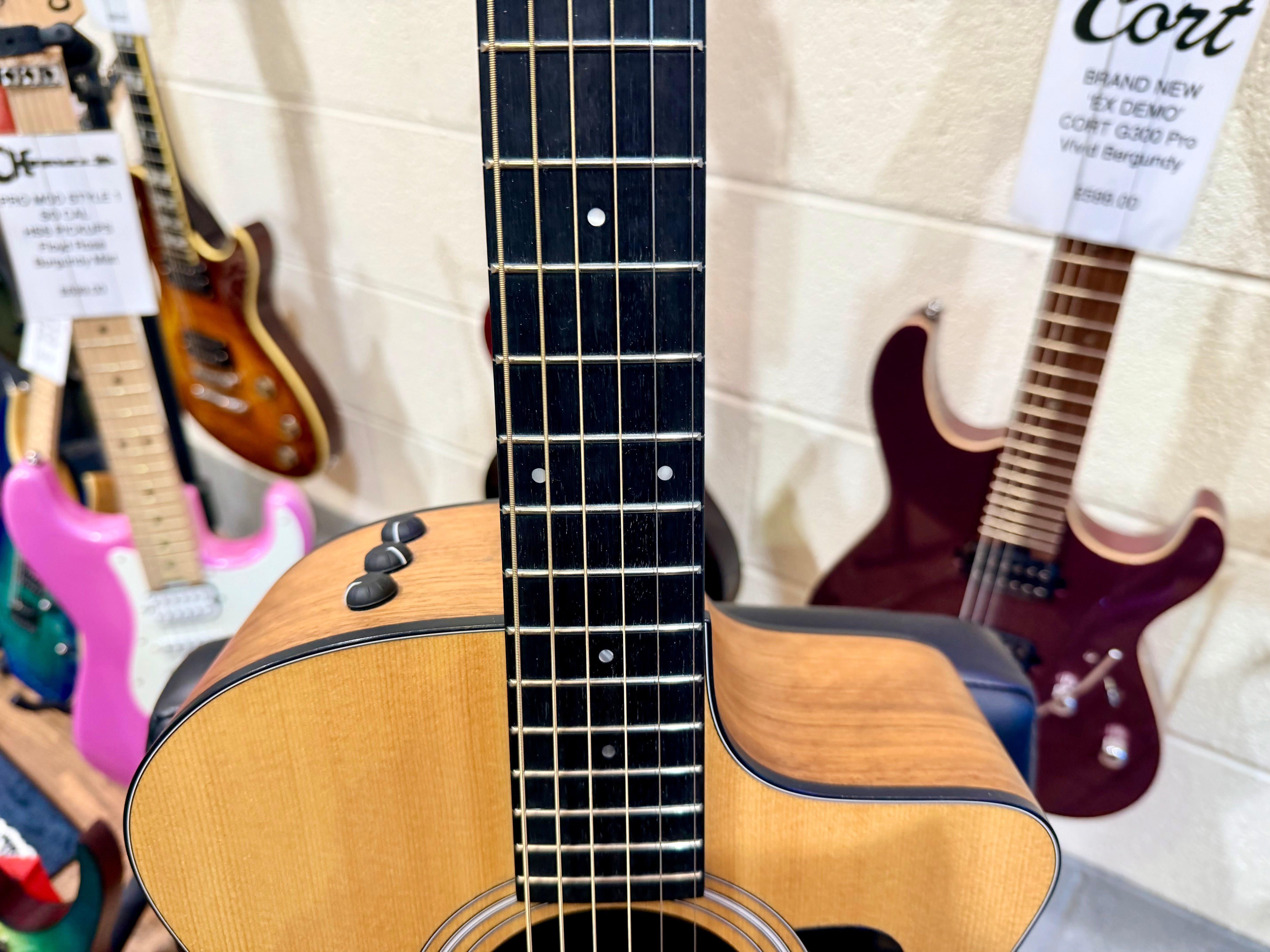 🌟MINT🌟 Taylor 114ce Grand Auditorium Electro Acoustic Guitar~ Natural~ Gig Bag!