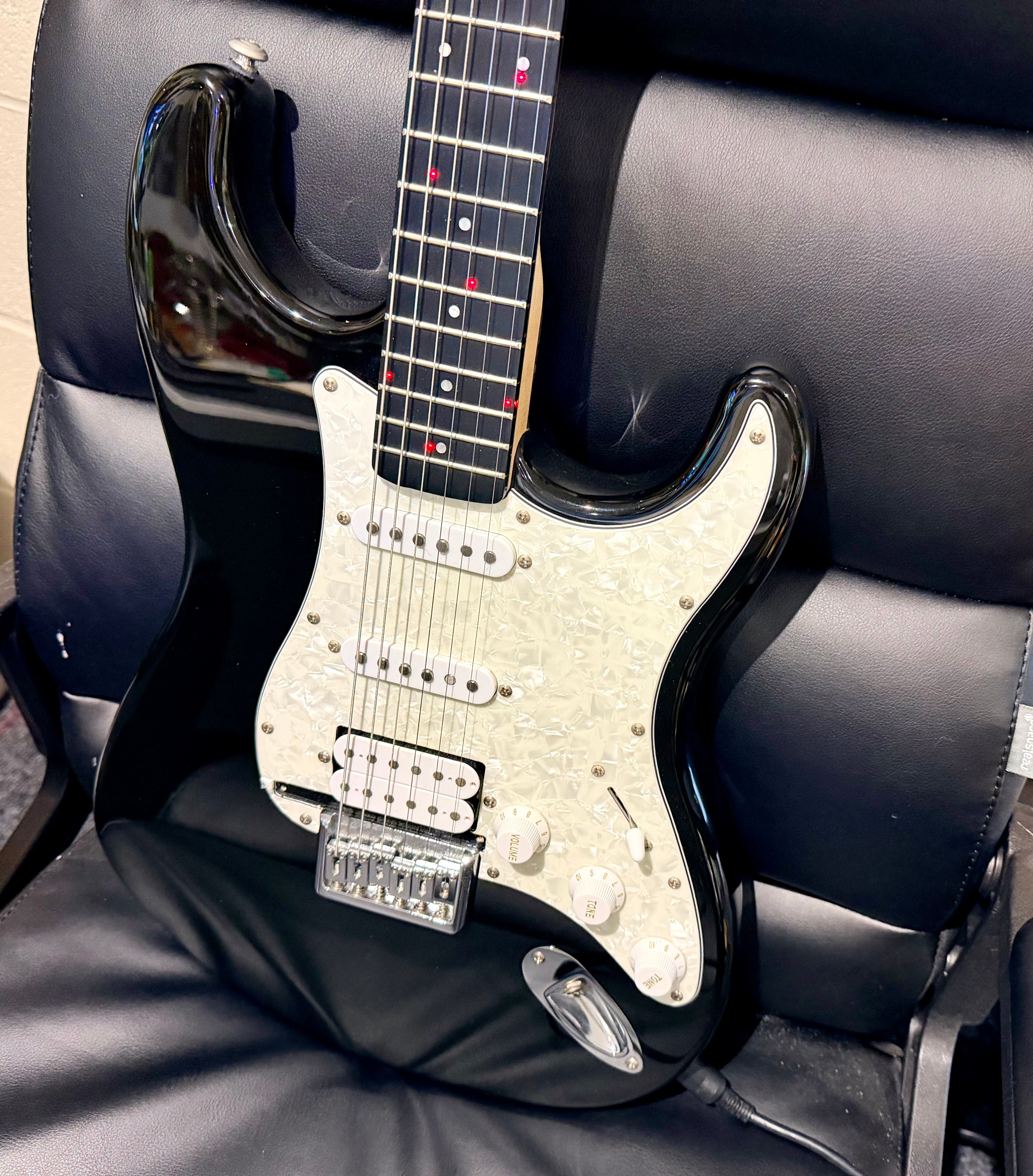🔥LIGHTS-UP🔥 Fretlight Optek 400~ Electric Stratocaster Learning Guitar~ LOOK!