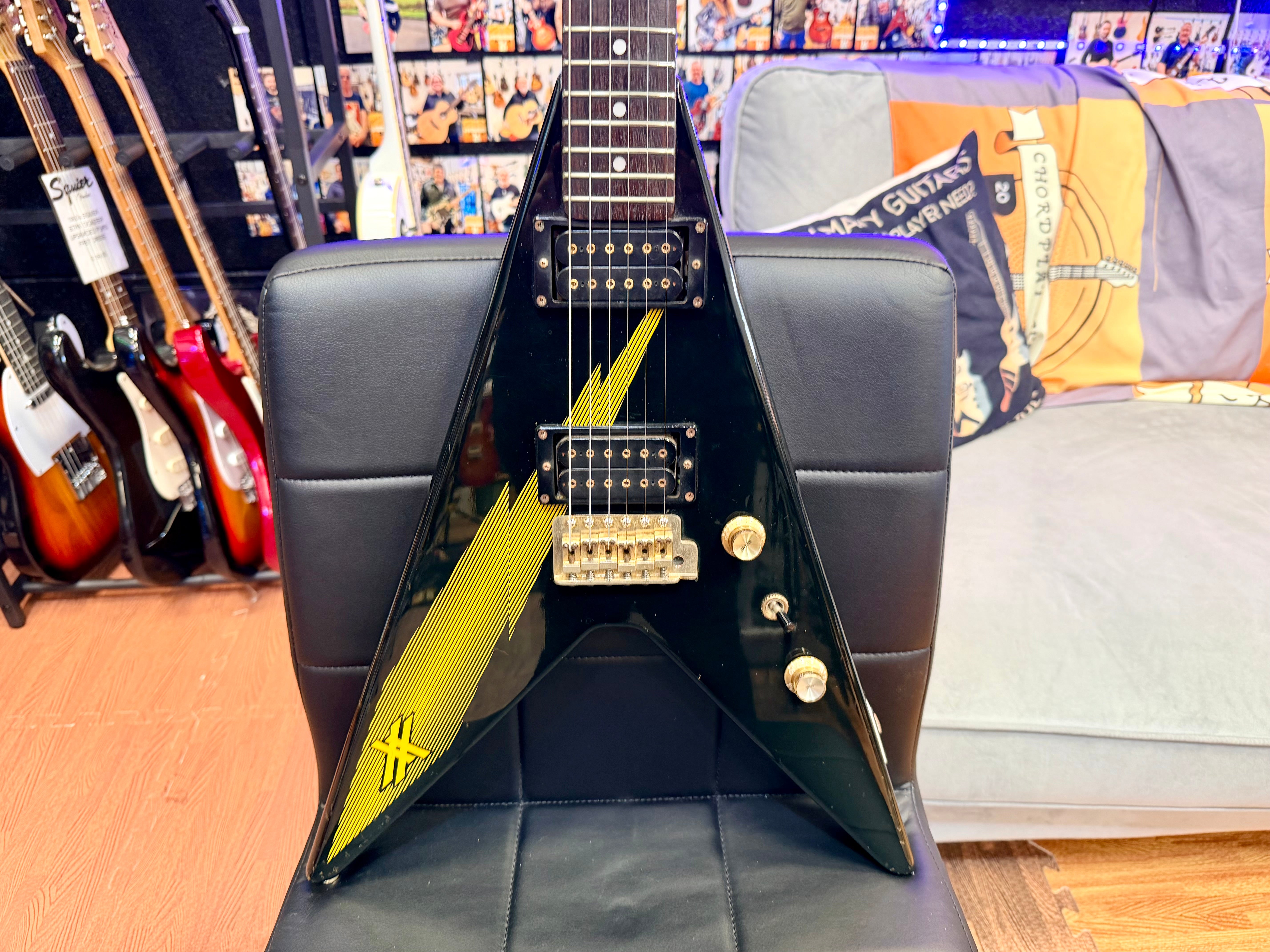 🇯🇵 1983 JAPAN 🇯🇵 Aria Pro II XX Deluxe Flying V 1983 Lightning MIJ Matsumoku