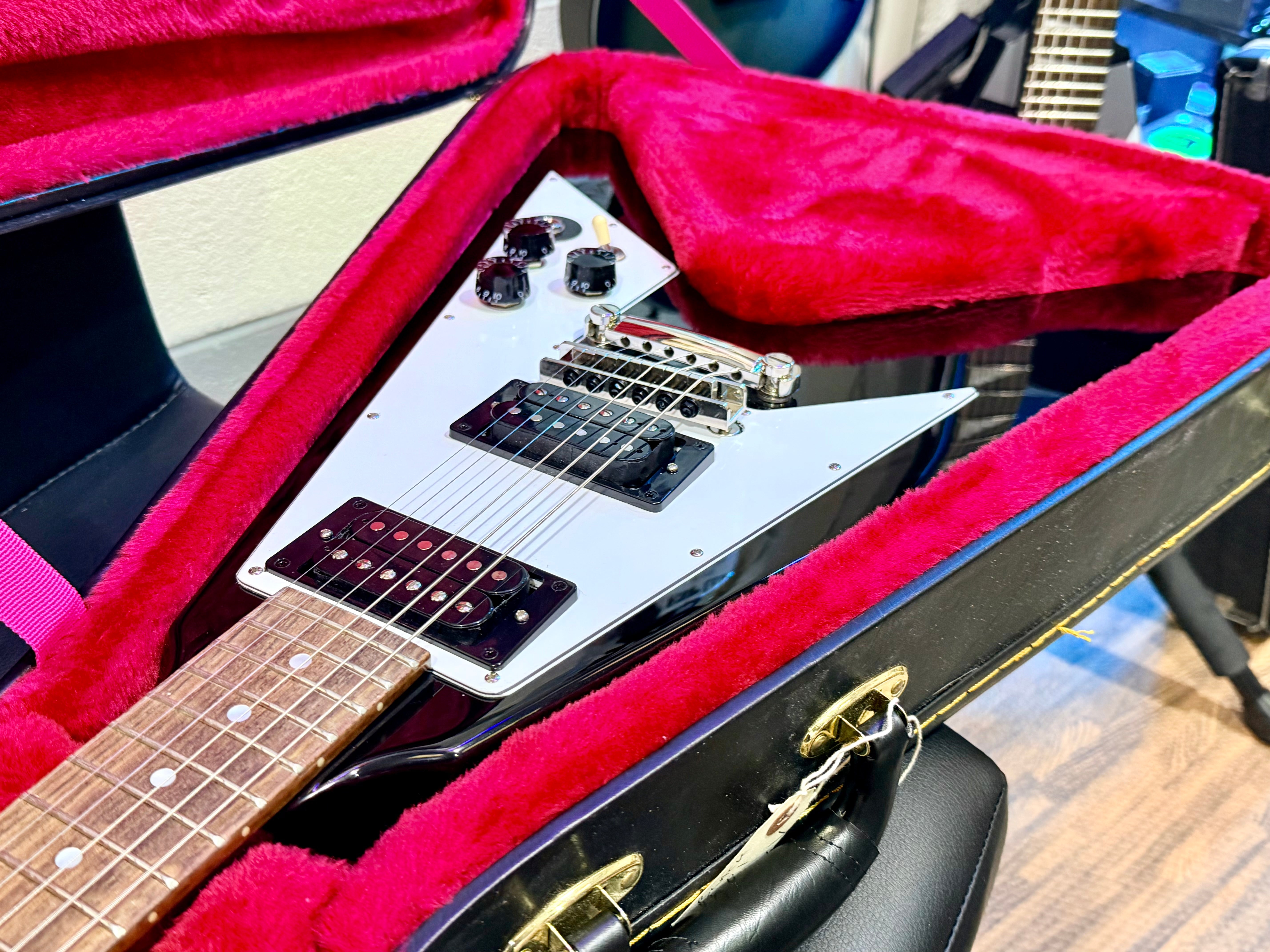 🔥MINT🔥 Epiphone Kirk Hammett 1979 Flying V Ebony~ Inspired By Gibson~ Hard Case