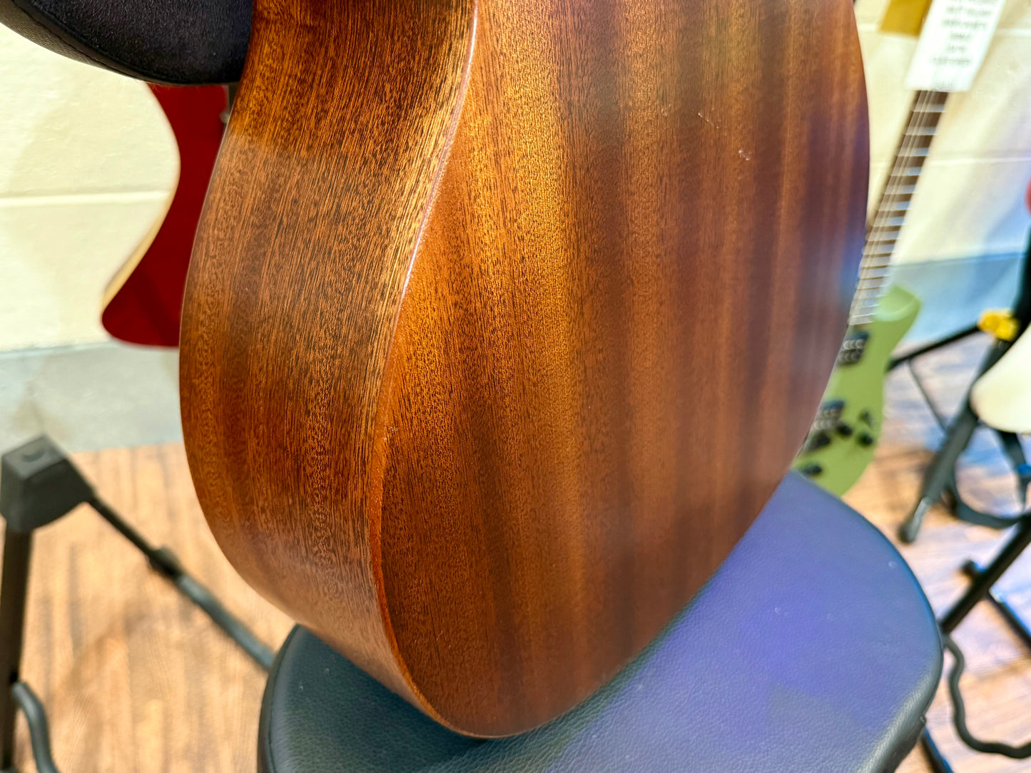 🪵 Martin StreetMaster 000C JR-10E Junior Electro Acoustic~ Dark Mahogany + Bag 🪵
