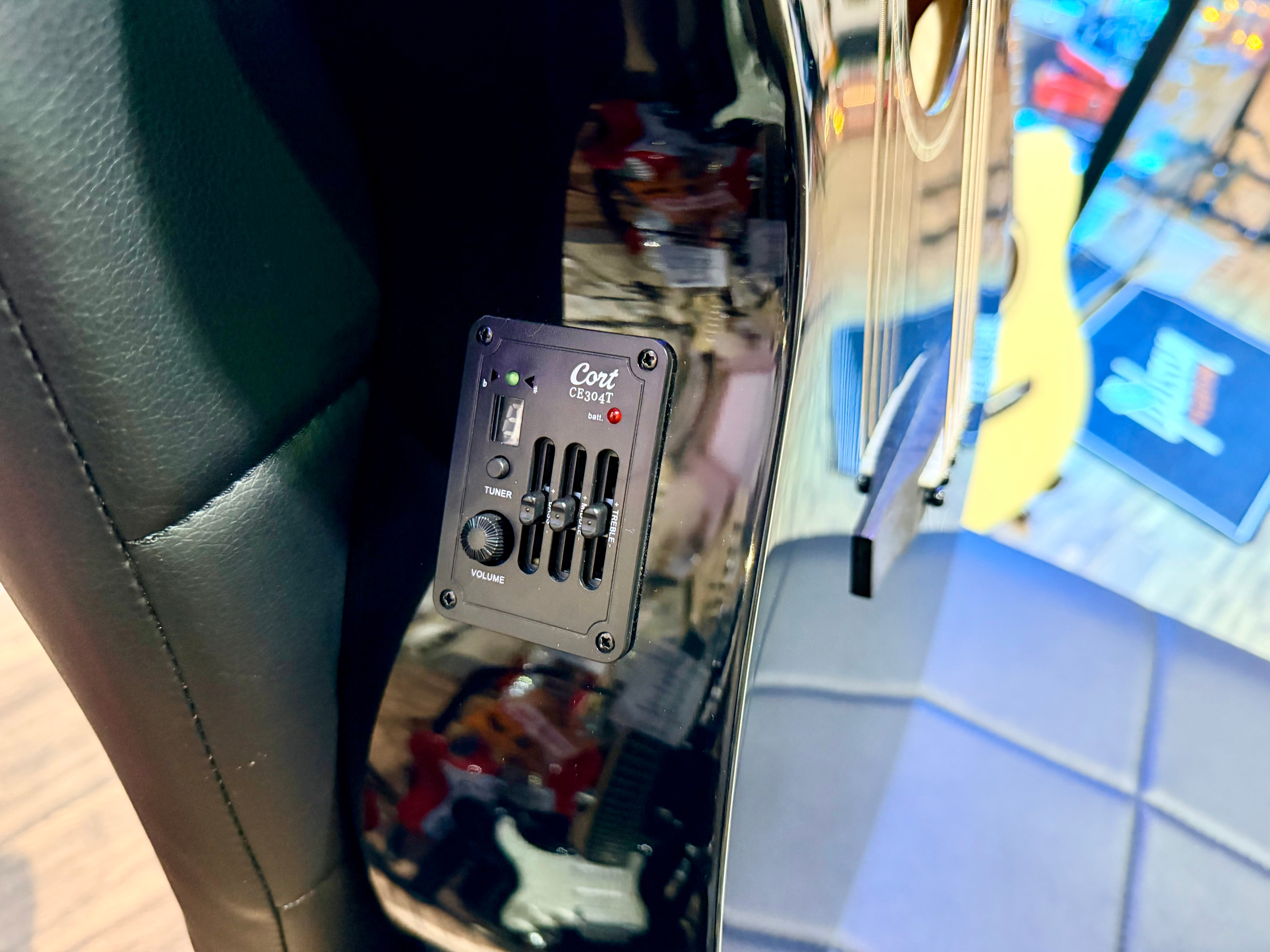 🌟NEW 2025🌟 Cort L60ce Electro Acoustic Guitar~ Gloss Black~ Orchestra Cutaway!