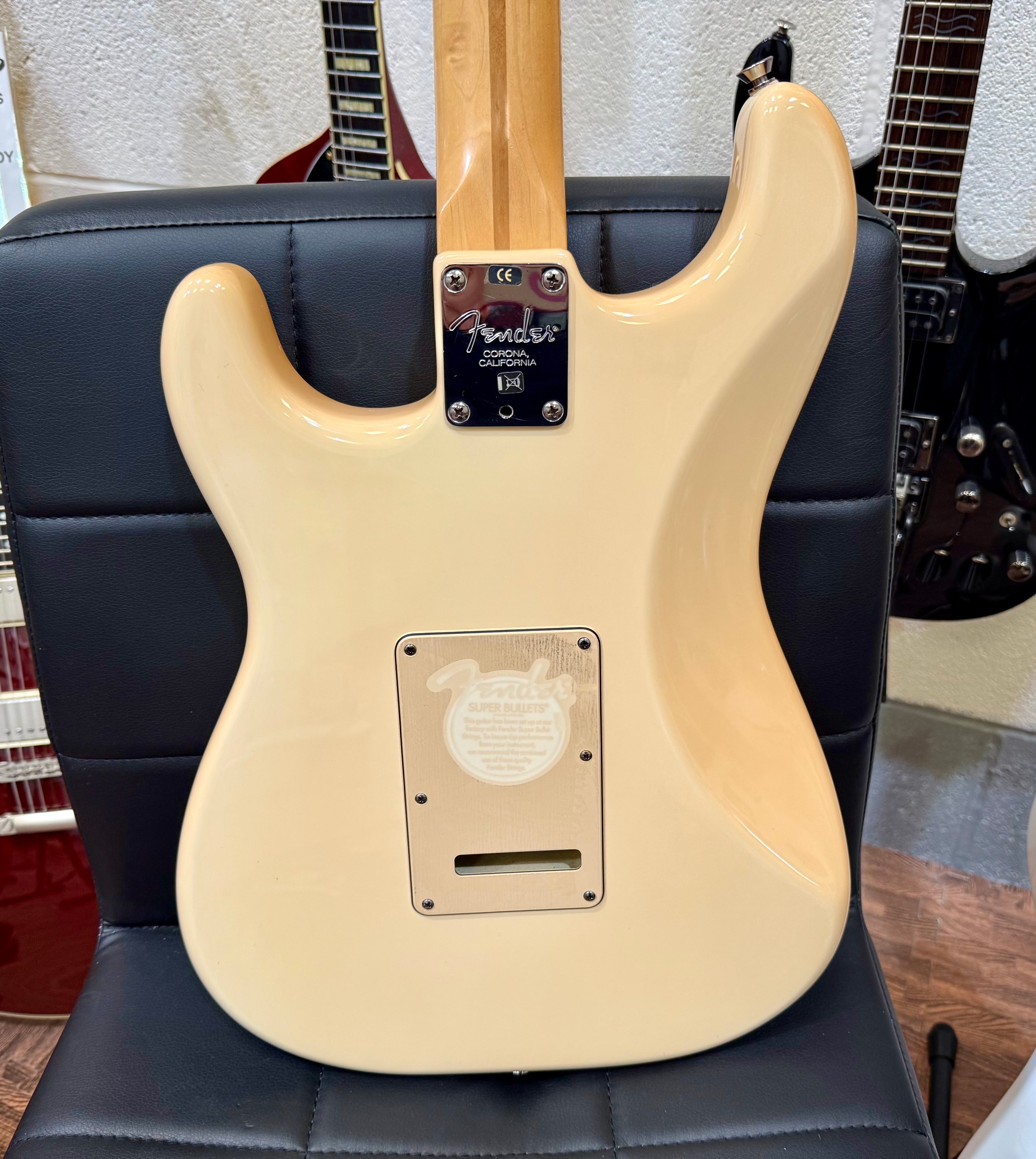 🌟2005 60th Anniversary🌟 Fender American Standard Stratocaster~ Vintage White!