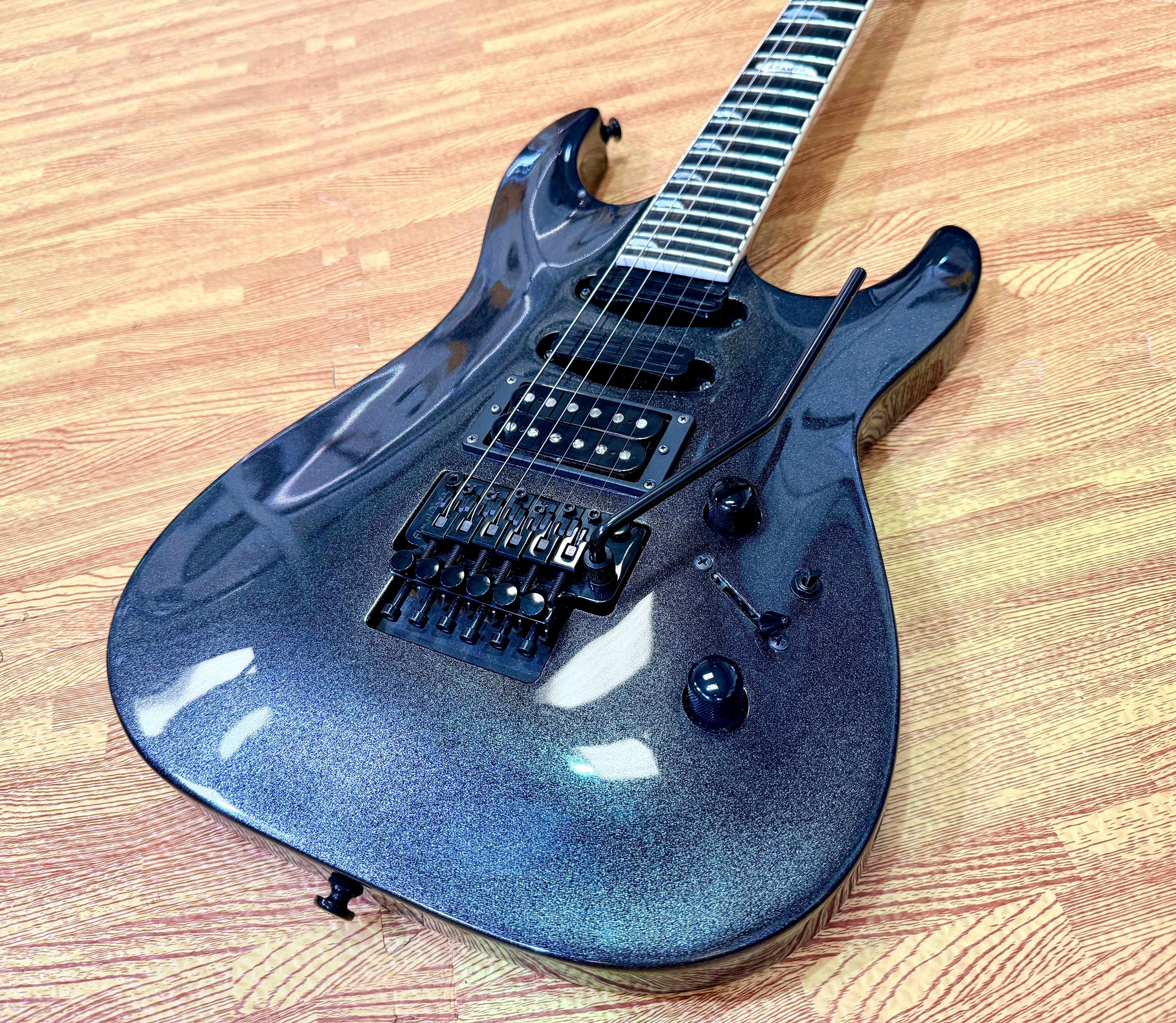 🔥2020🔥 Kramer SM-1 Maximum Steel~ Seymour Duncan Pickups & Floyd Rose Tremolo!