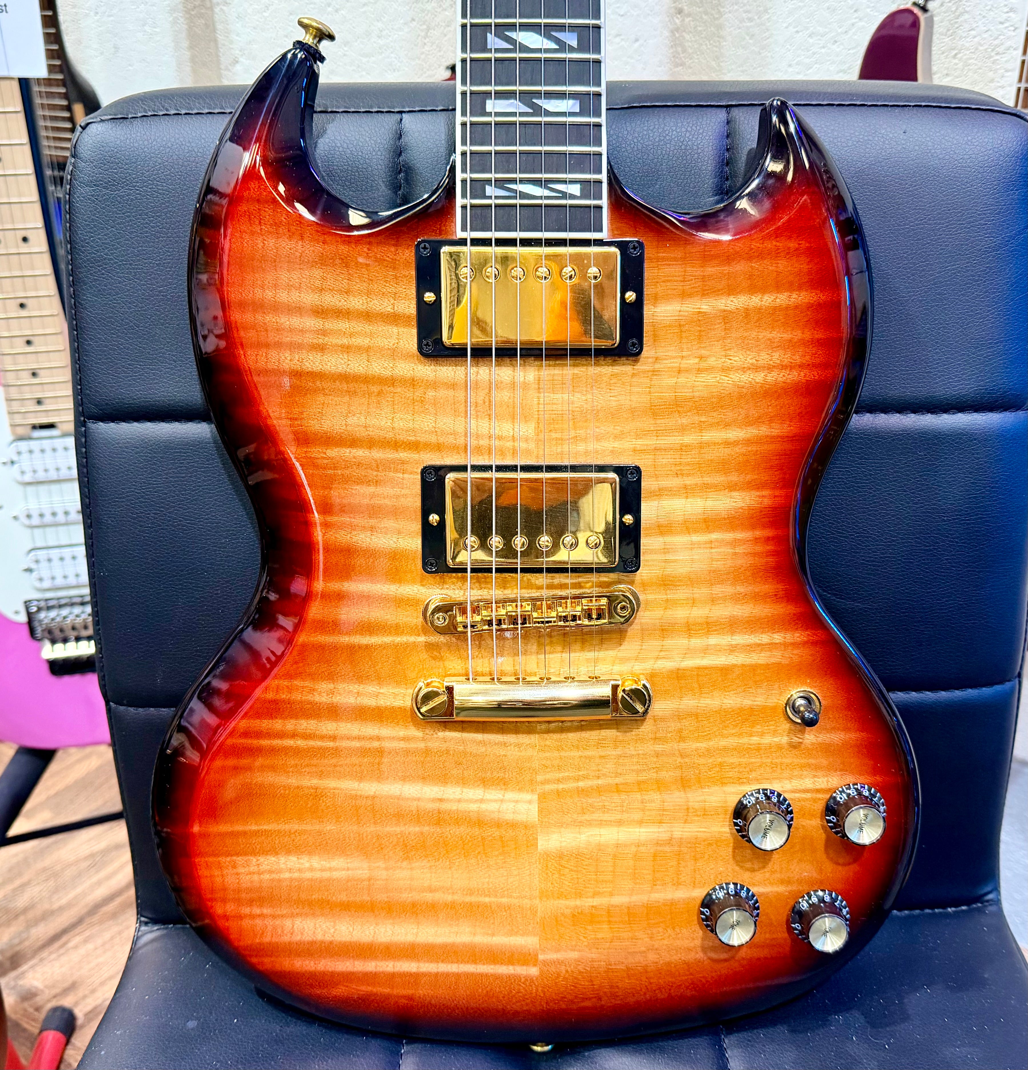 🔥MINT🔥 Gibson SG Supreme In Fireburst~ AAA Figured Top~ Gold Hardware 2023 USA!