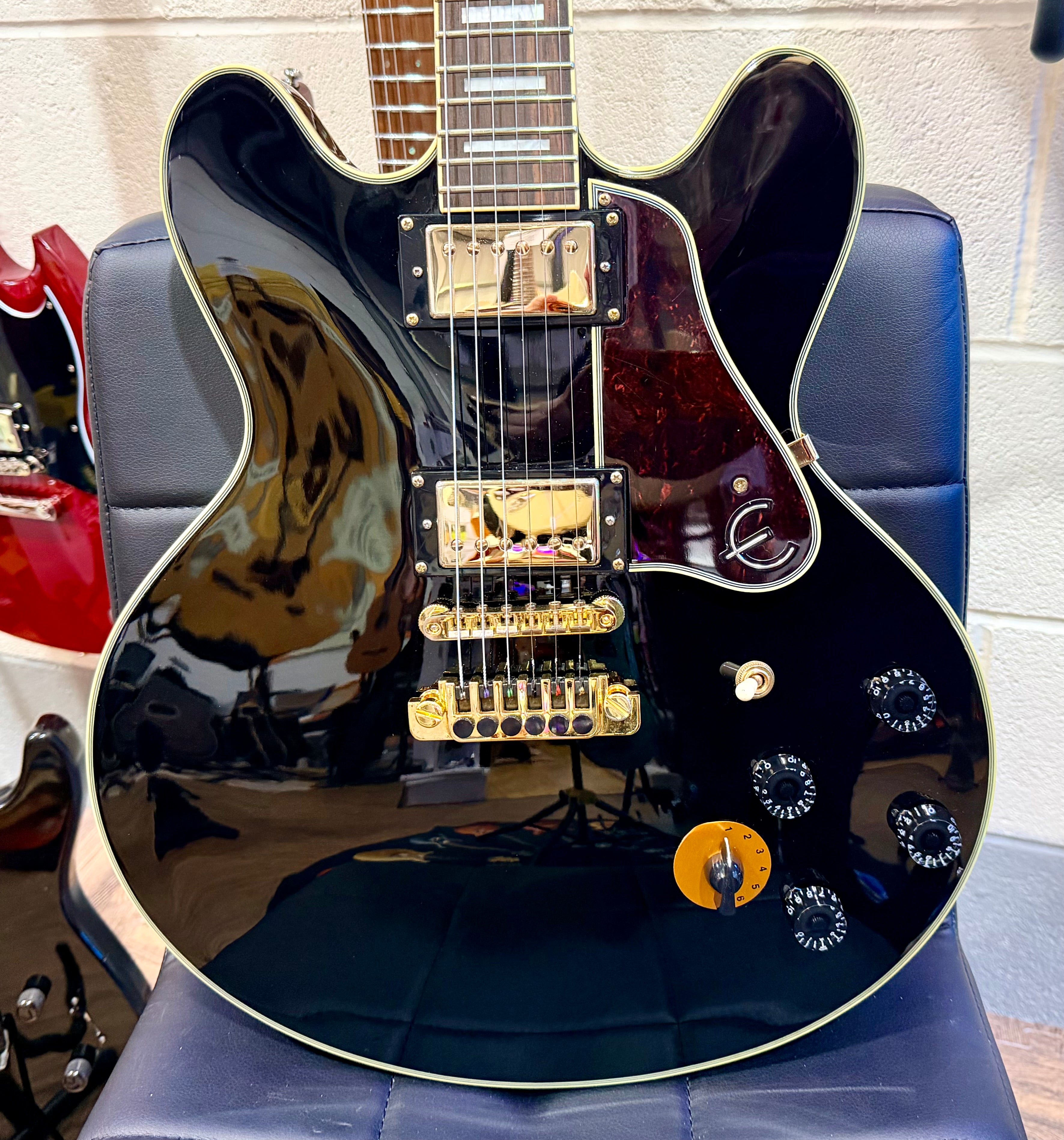 🔥2011🔥 Epiphone B.B. King Lucille Guitar~ Ebony Black~ Semi-Hollowbody!