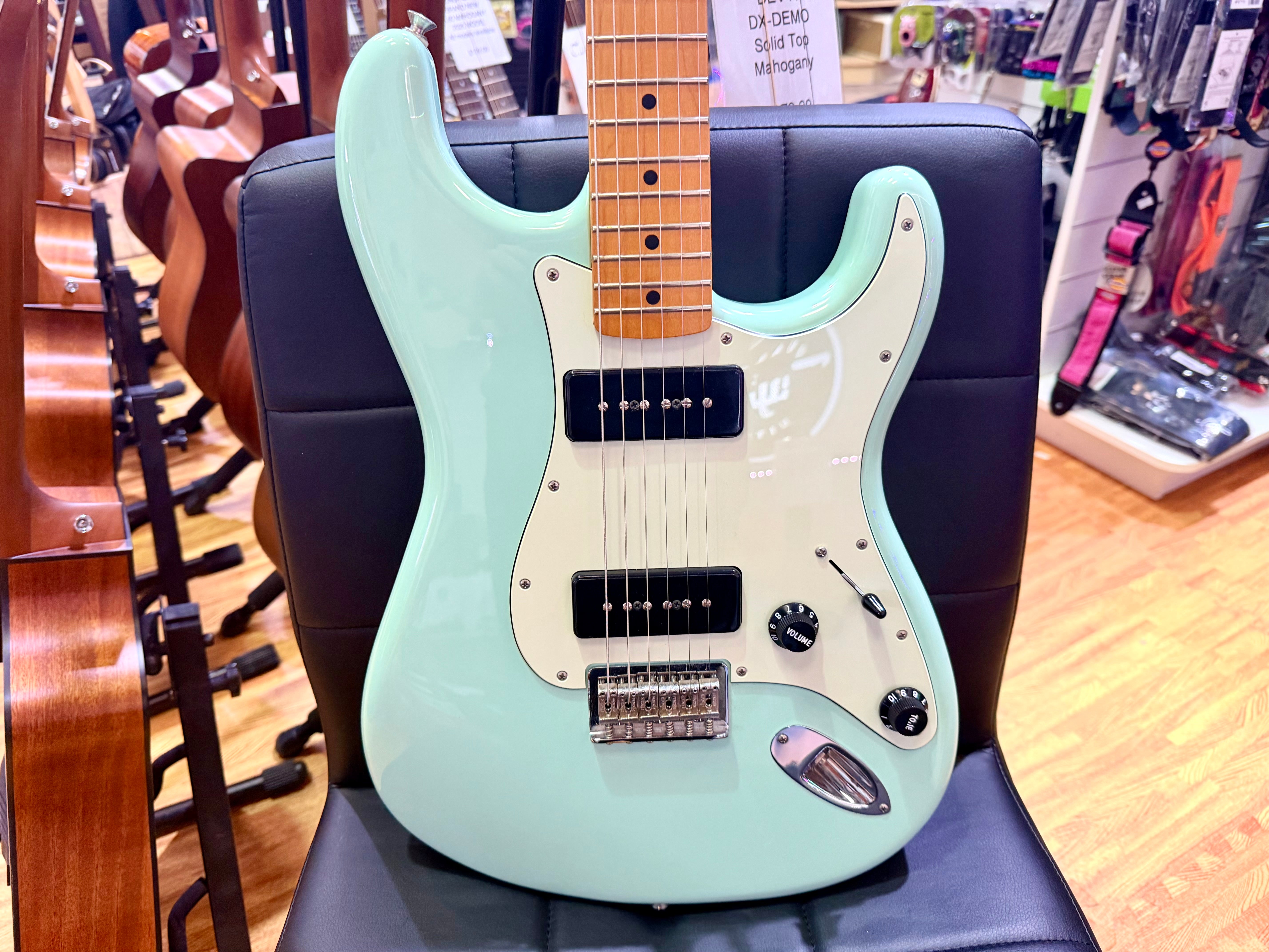 ✨2021✨ Fender Noventa Stratocaster MN~ Surf Green~ Hardtail Mexican~ P90’s!