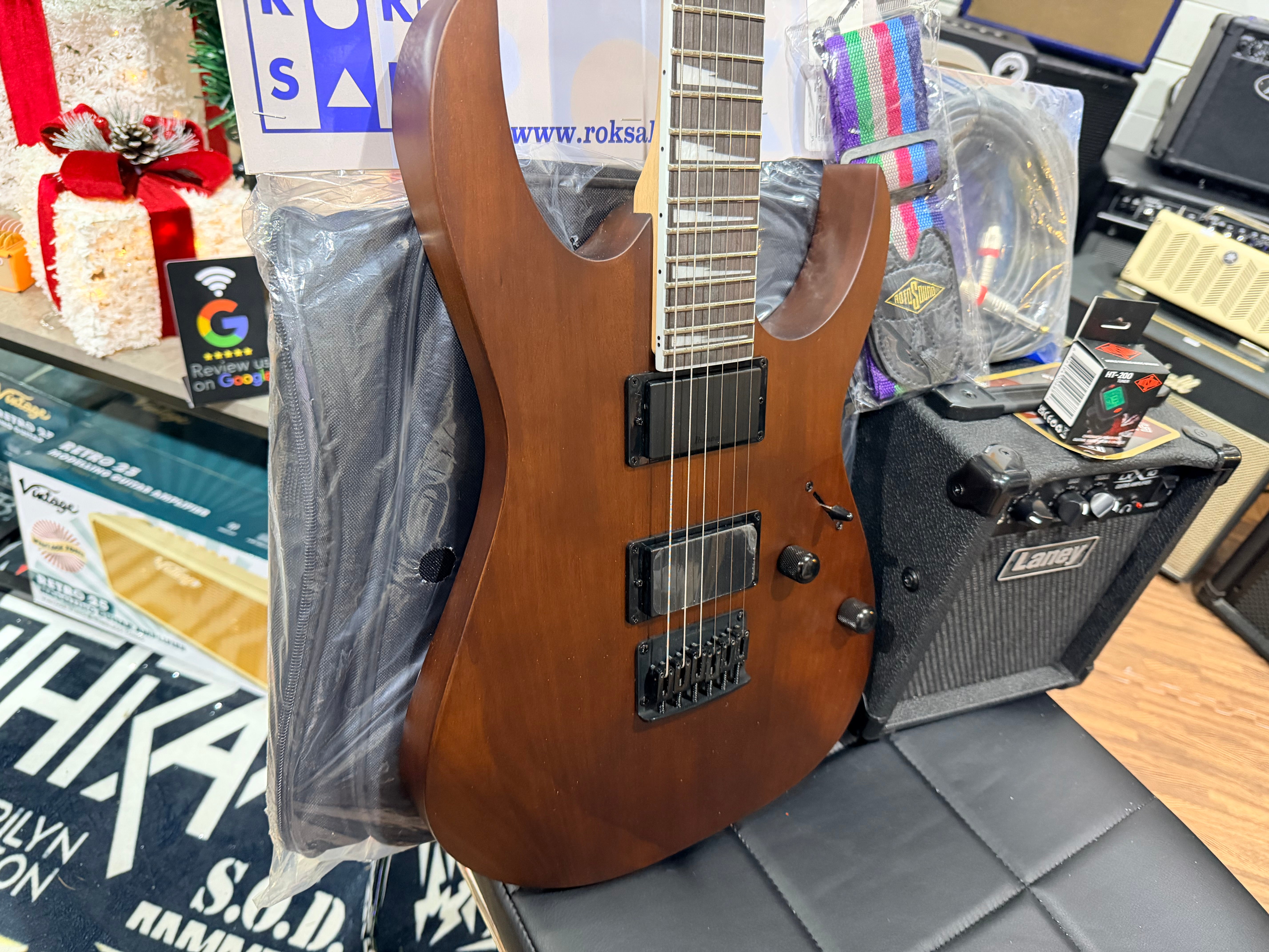 🎁 ELECTRIC GUITAR STARTER PACK 🎁 Ibanez Gio GRG121DX~Walnut Flat~ Laney Amp, Bag ,Tuner