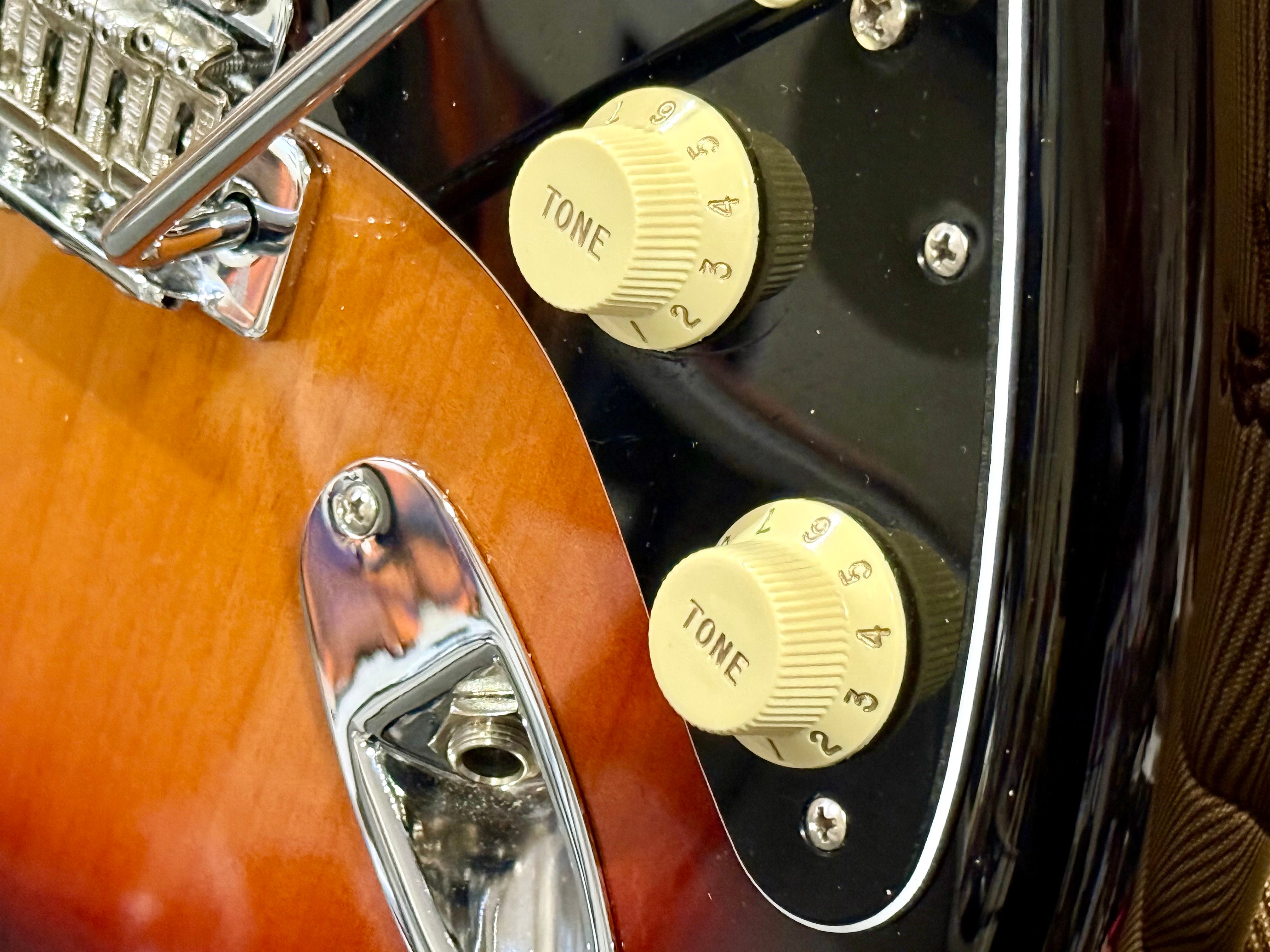 🔥LOLLAR 64 PICKUP UPGRADE🔥 Fender Vintera II ‘60s Stratocaster 2023~ Sunburst!