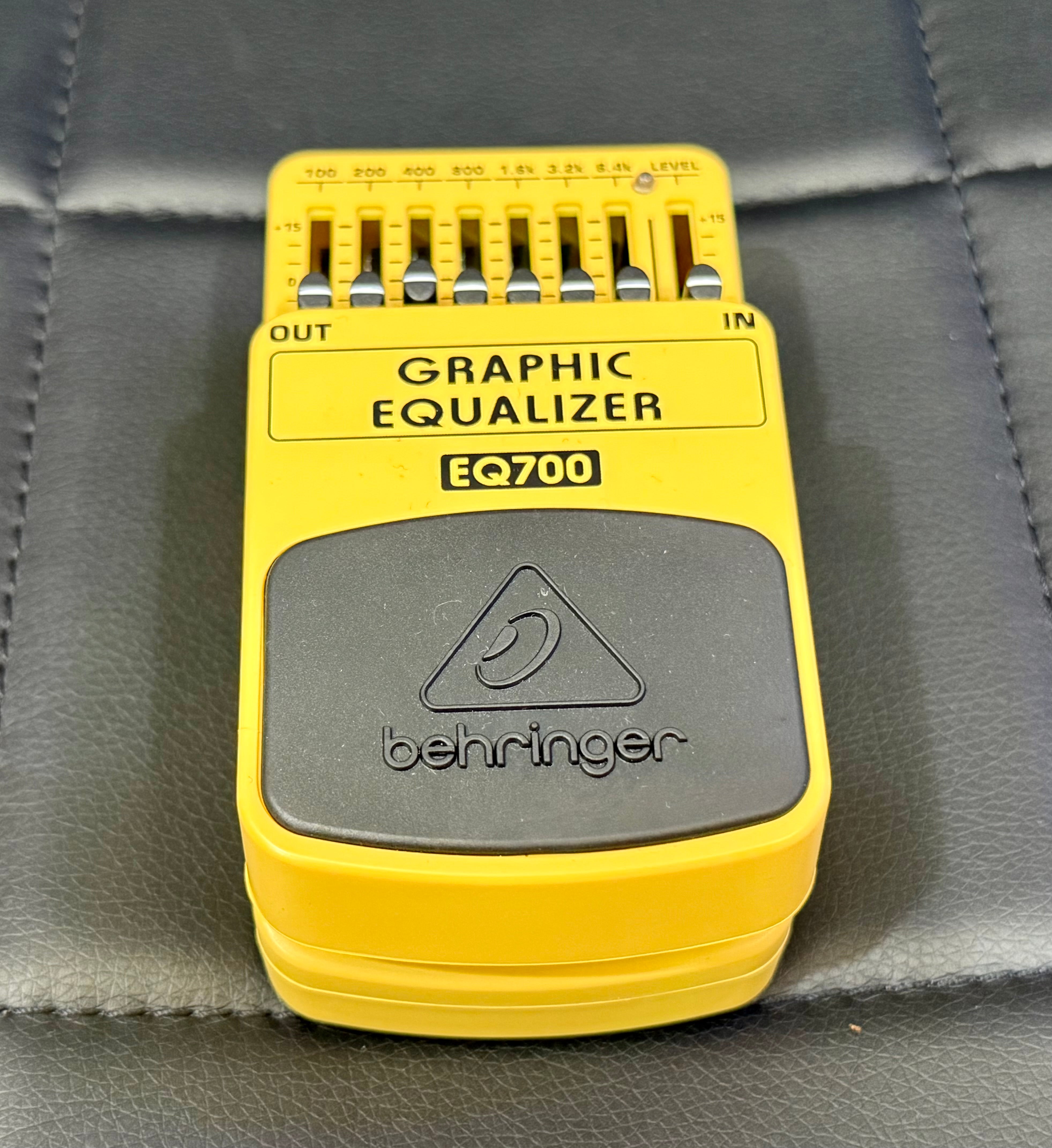 🎸 Behringer EQ700 Ultimate 7-band Graphic Equalizer Guitar Effect Foot Pedal 🎸