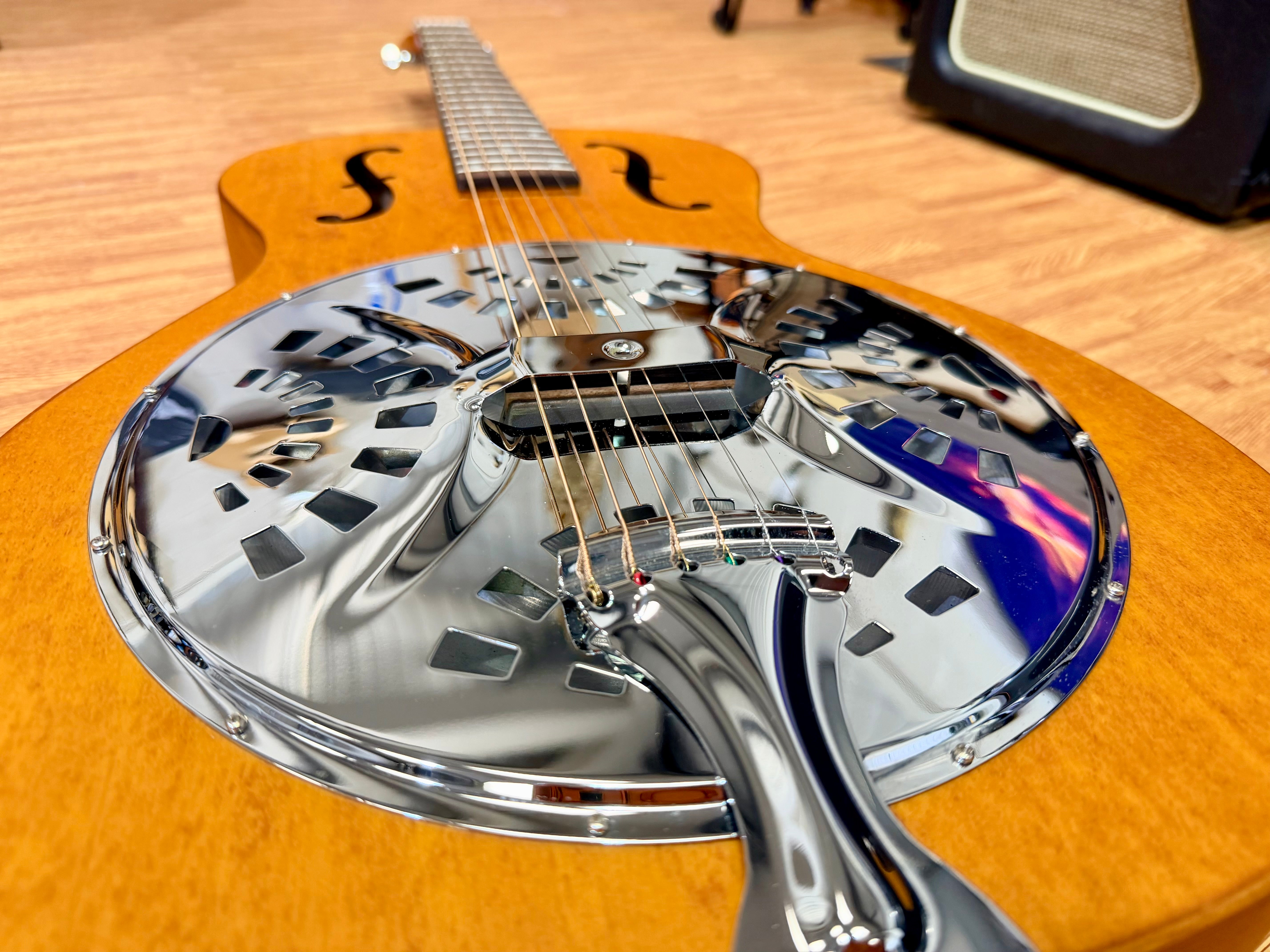 🌟MINT 🌟 2024 Epiphone Dobro Hound Dog Round Neck Resonator Acoustic Guitar!