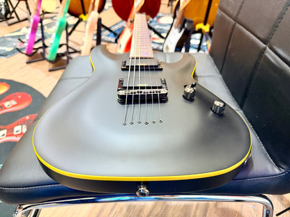 😈 NEW 2025 😈 Schecter Demon 6~ Aged Black Satin~ Diamond Active Pickups!