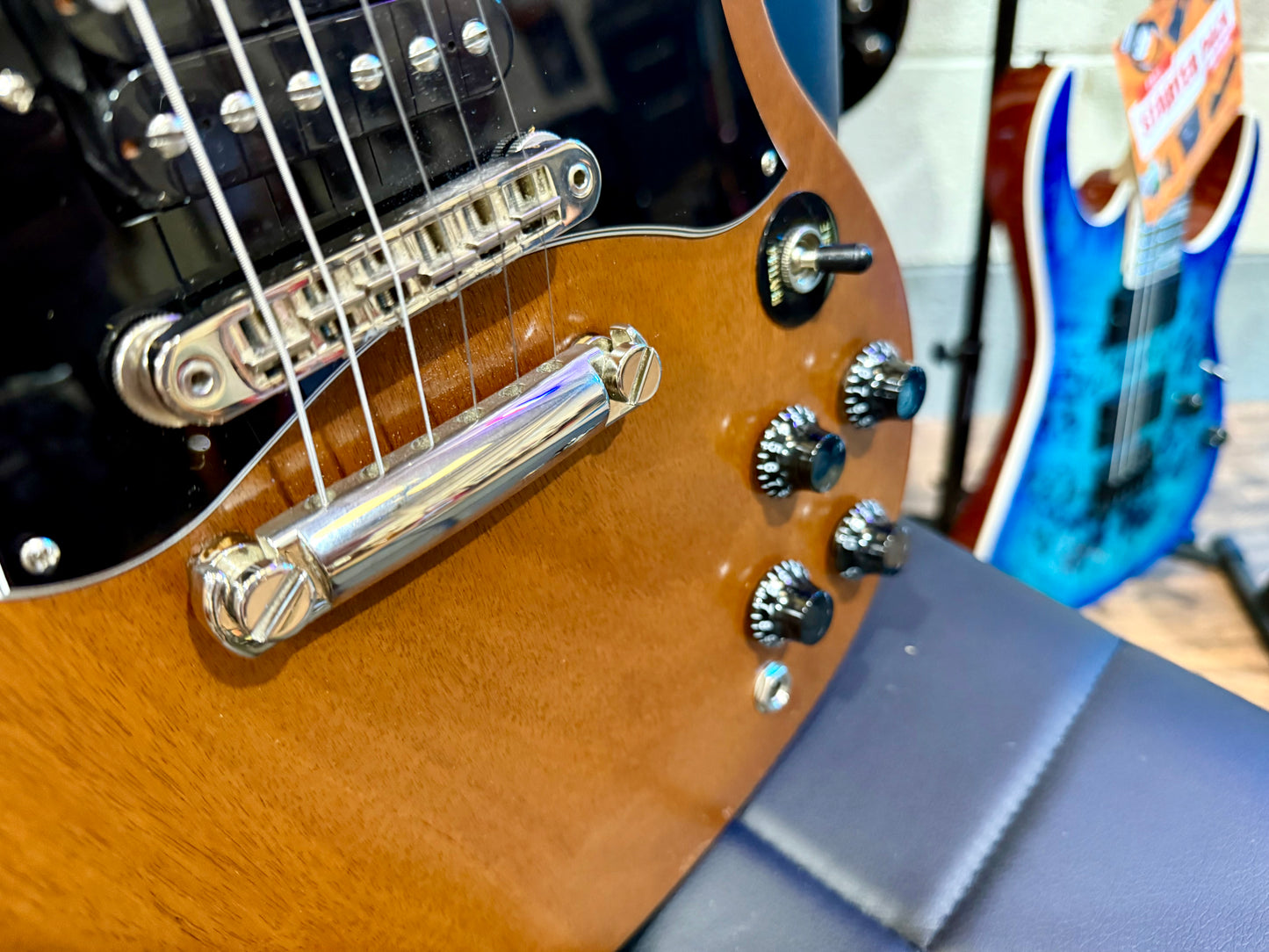 🌟2020🌟 Gibson SG Tribute~ Natural Walnut Finish~ Hiscox Hard Case~ USA Made!