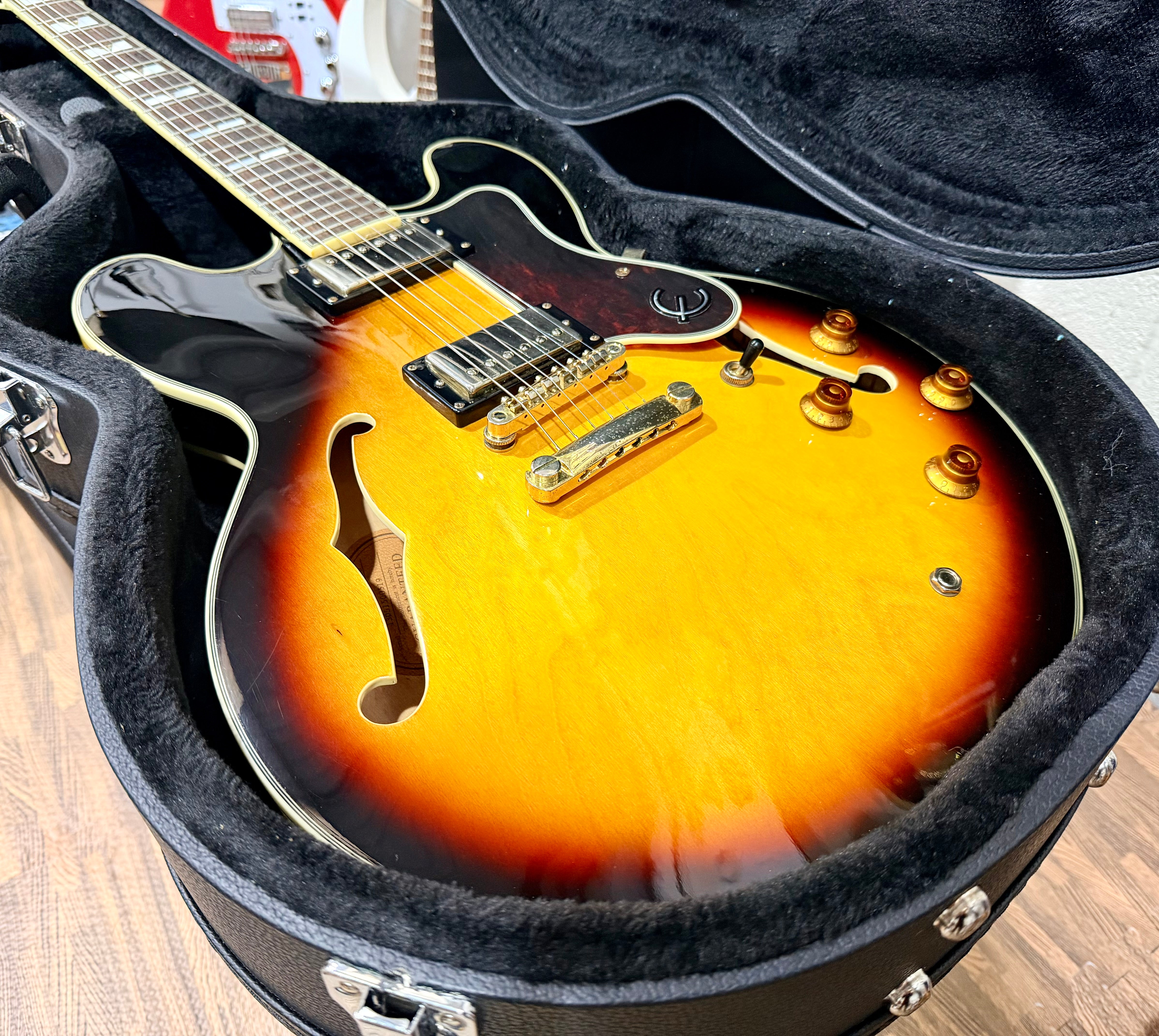 ☀️2013☀️ Epiphone Sheraton ii VS~ Vintage Sunburst~ Hollow-body~ Hard Case!