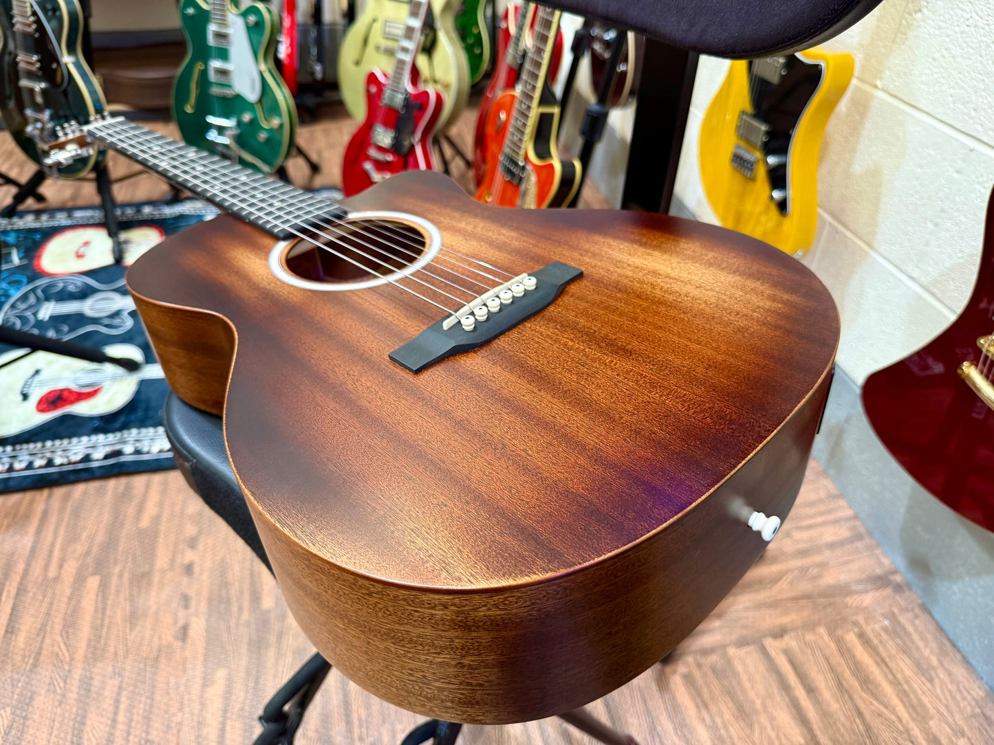 🪵 Martin StreetMaster 000C JR-10E Junior Electro Acoustic~ Dark Mahogany + Bag 🪵