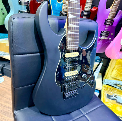 🔥B-STOCK🔥 Vintage VMX Series Raider Electric Guitar~ Satin Black Ltd Edition!