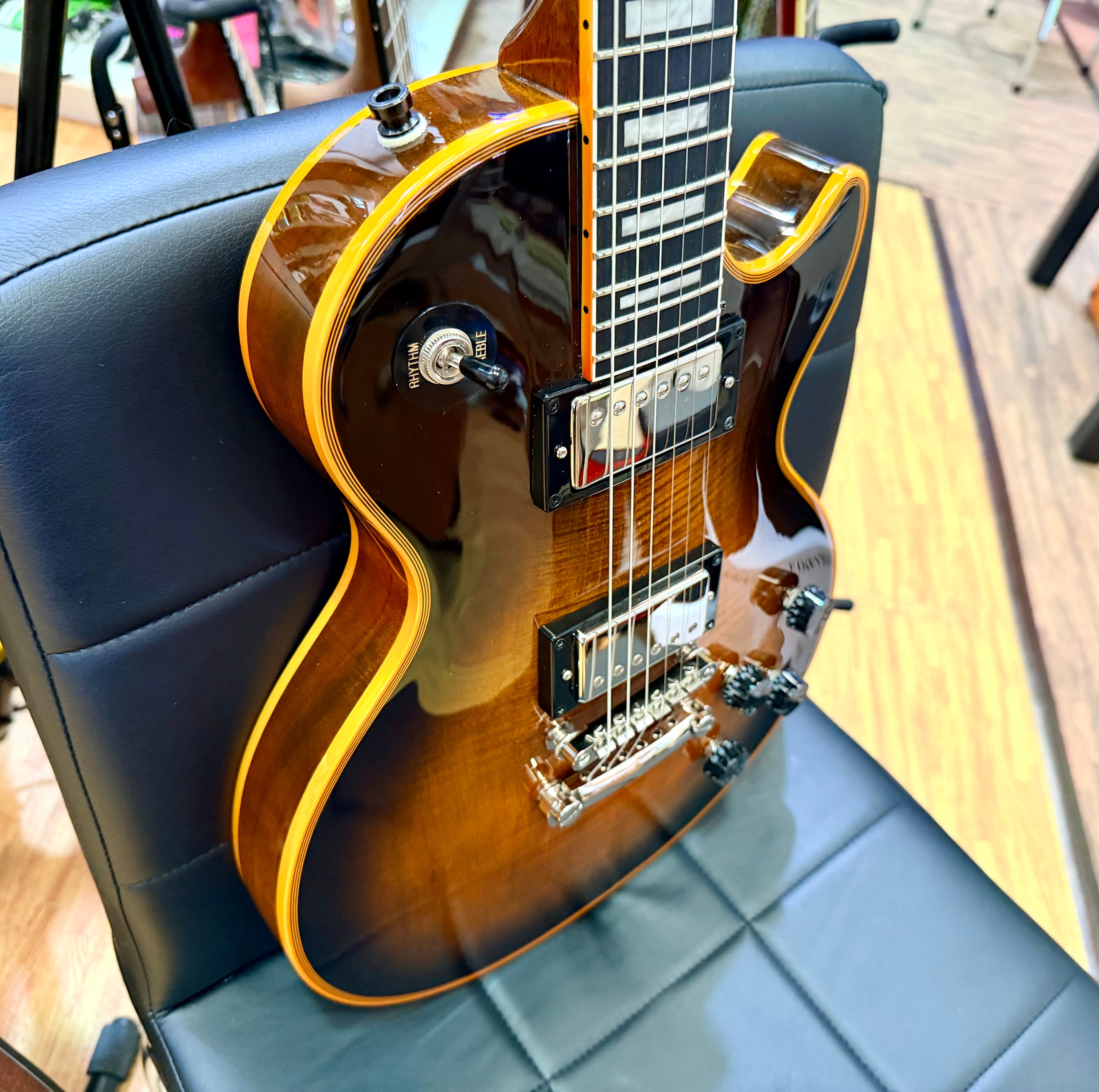 🔥2025🔥 Epiphone Les Paul Custom Widow Orange Burst~ Inspired by Gibson + Bag!