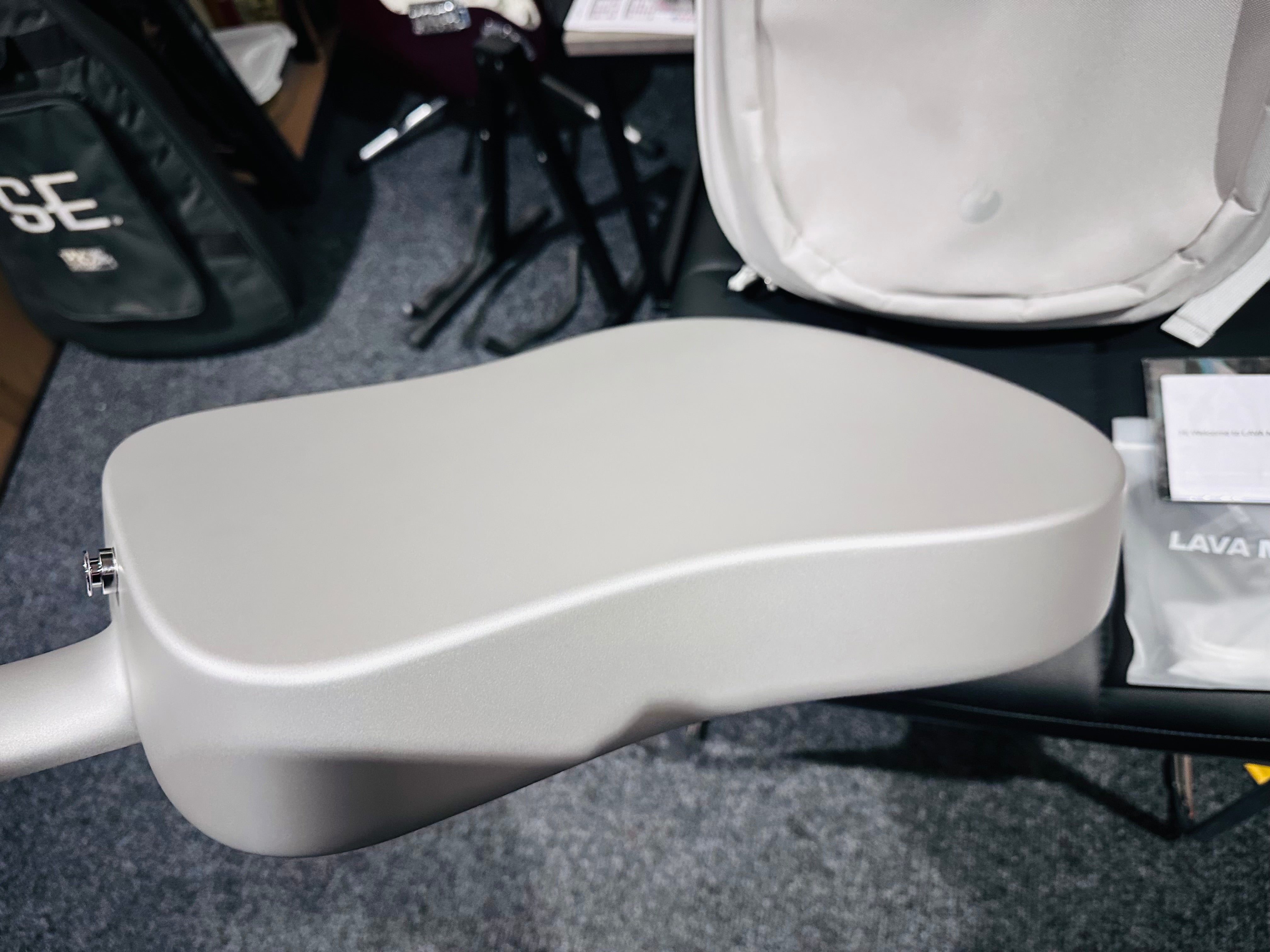 🌟NEW🌟 LAVA ME AIR CARBON FIBRE 36” Electro-Acousic Smart Guitar~ Silver + Bag!