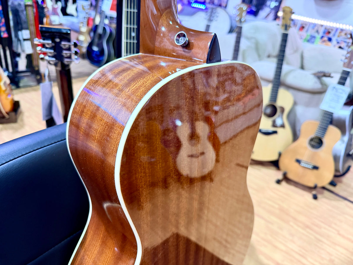 Vintage V900PNC Solid Spruce Parlour Acoustic Guitar~ Orchestral OM Solid Top
