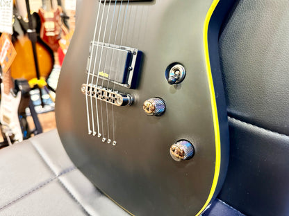 😈 NEW 2025 😈 Schecter Demon 6~ Aged Black Satin~ Diamond Active Pickups!