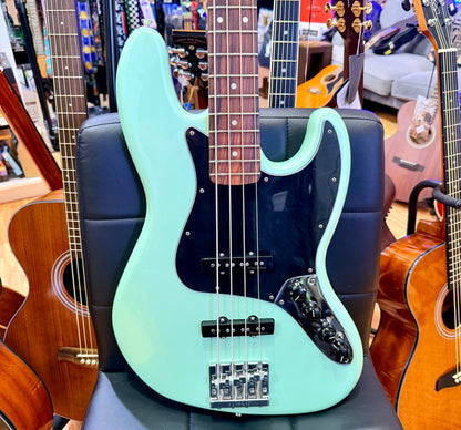 2020 Fender Deluxe Active Jazz Bass~ Surf Pearl~ Pau Ferro~ Noiseless Pickups