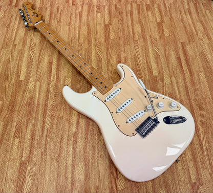 ✨UPGRADED✨ 2014 Fender Standard Stratocaster~ Arctic White~ Custom Shop Pickups