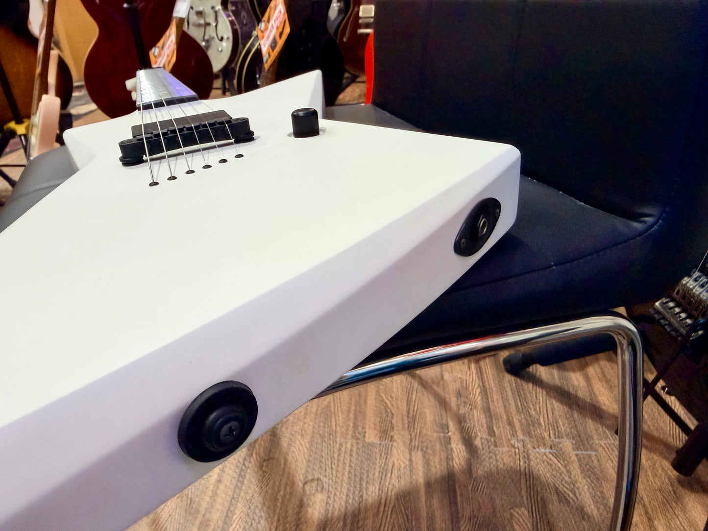 🔥2022🔥 Solar E1.6KW Kirk Windstein Signature~ Explorer Matte White~EMG~Gig Bag