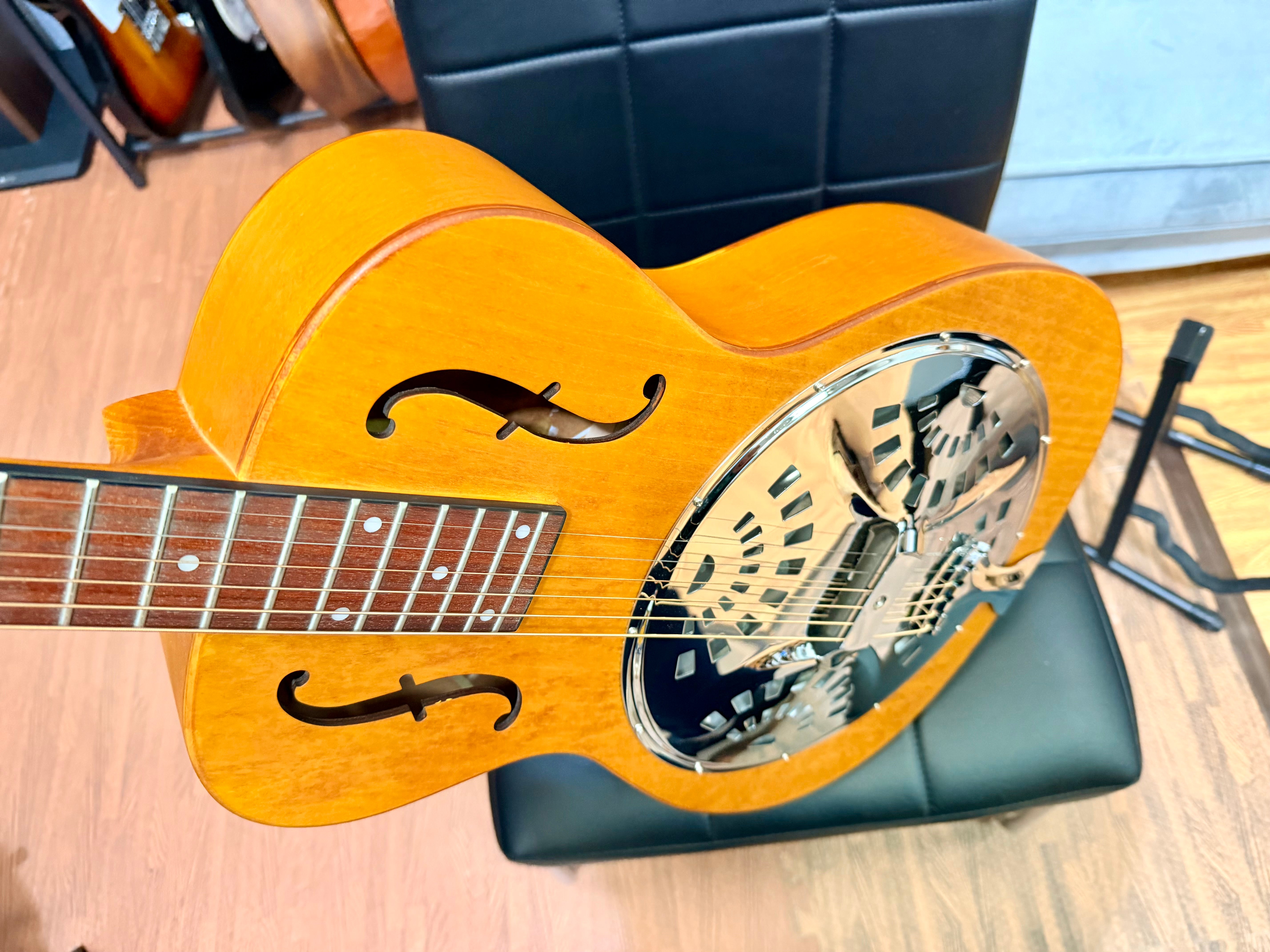 🌟MINT 🌟 2024 Epiphone Dobro Hound Dog Round Neck Resonator Acoustic Guitar!