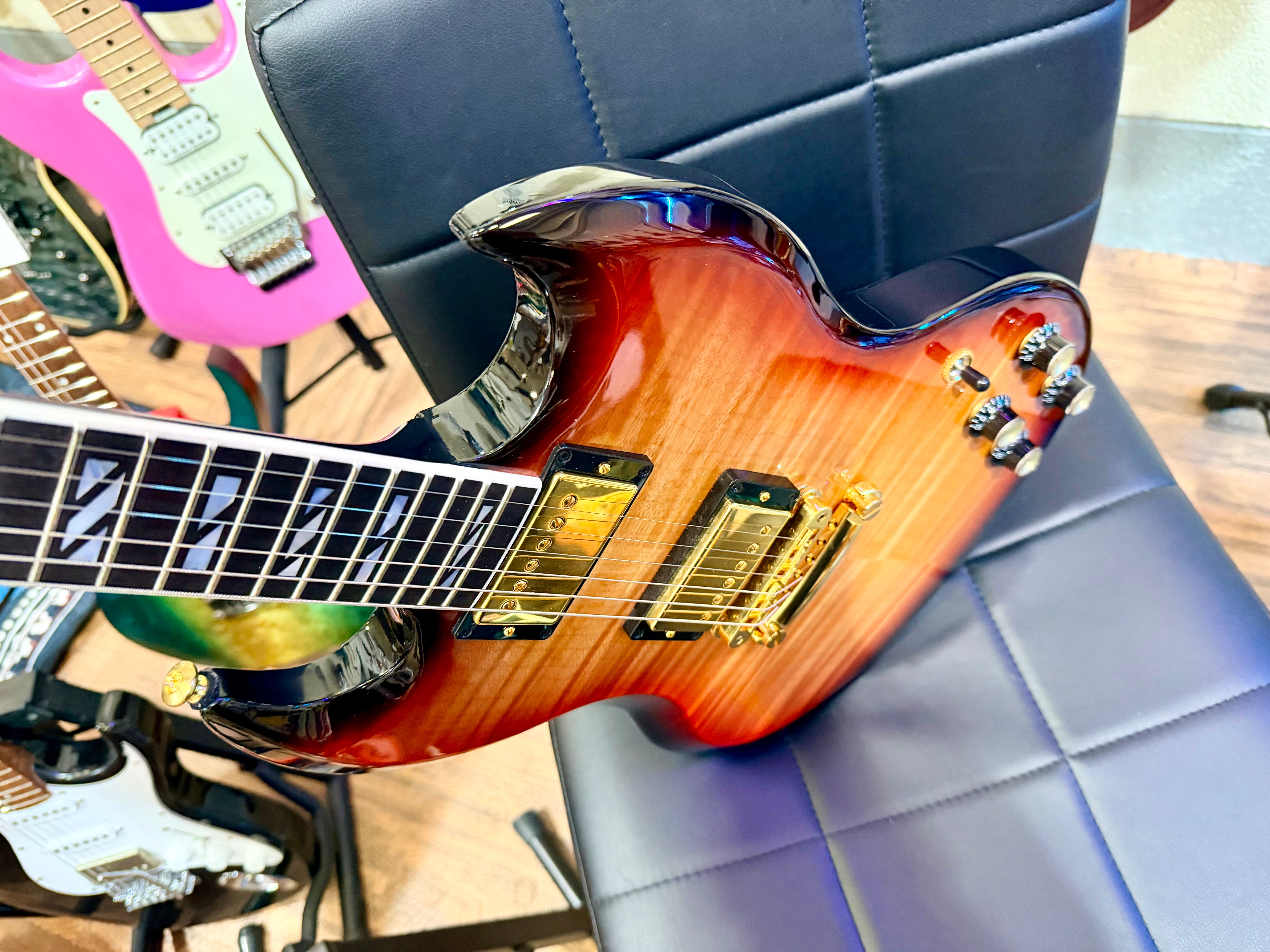 🔥MINT🔥 Gibson SG Supreme In Fireburst~ AAA Figured Top~ Gold Hardware 2023 USA!