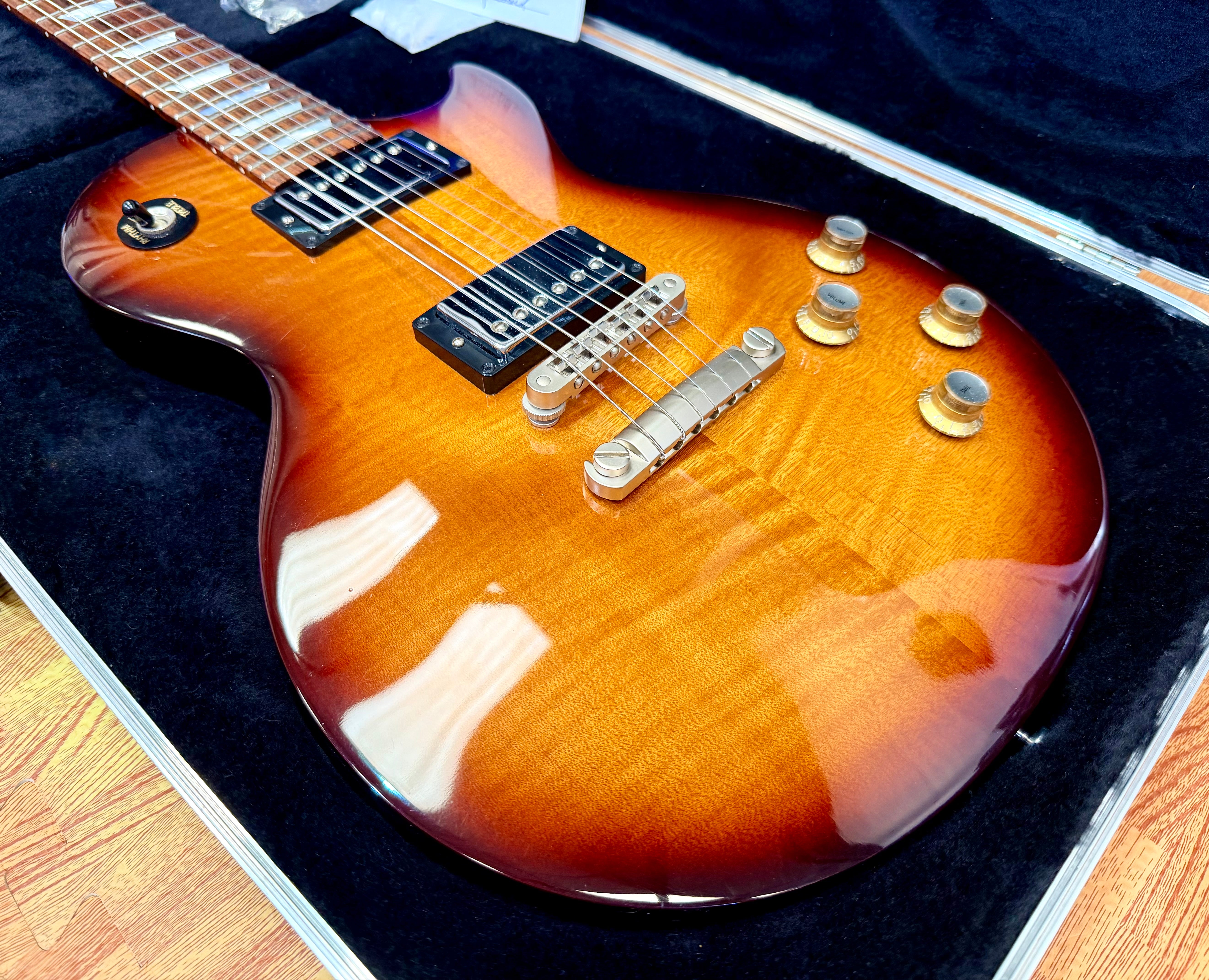 ✨2015✨ Gibson Les Paul Studio~ 100th Birthday Model~ Desert Burst~ Gold Case!