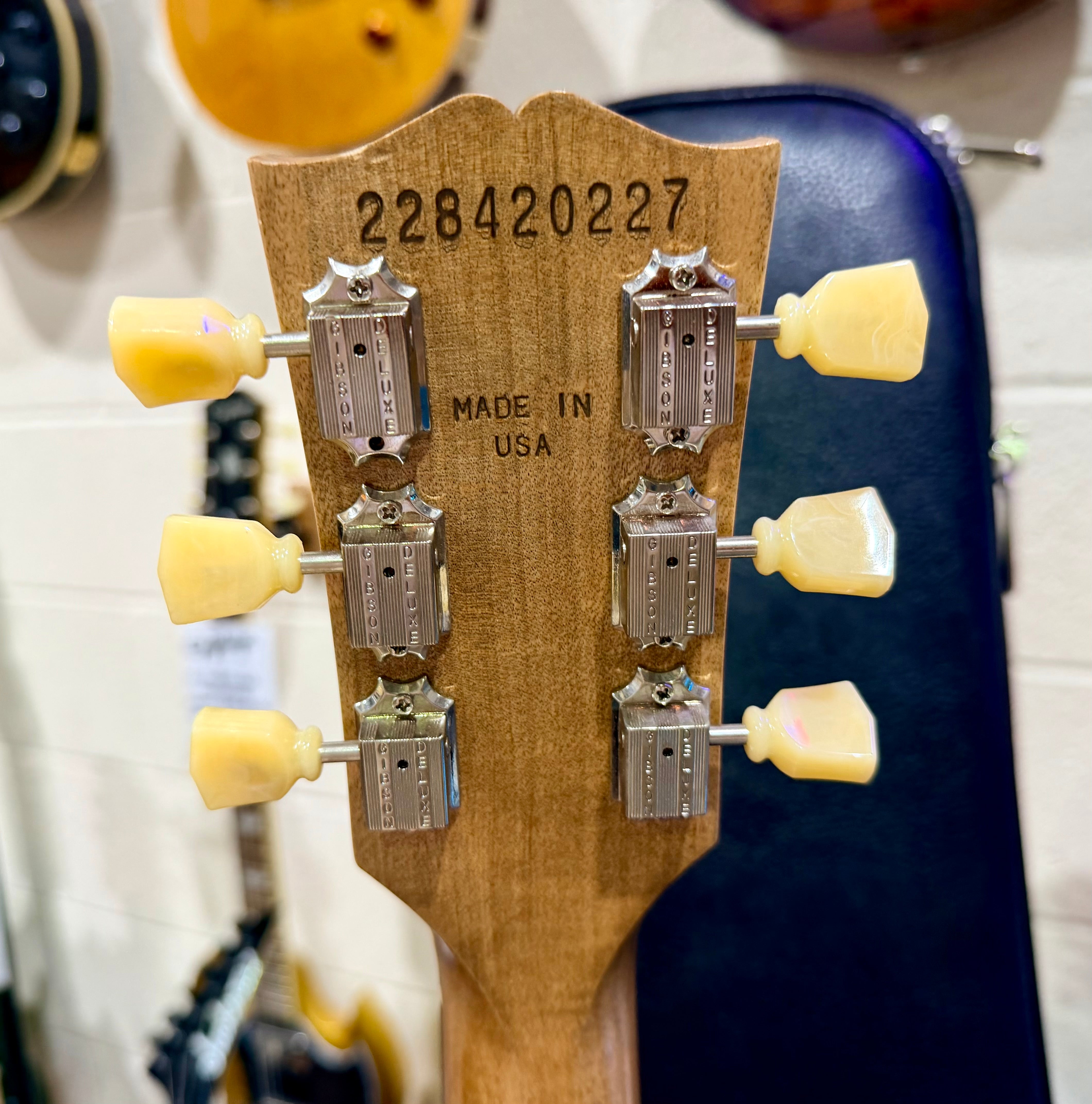 🌟2022🌟 Gibson SG Tribute~ Natural Walnut Finish~ Worn Satin~ Case + Candy!