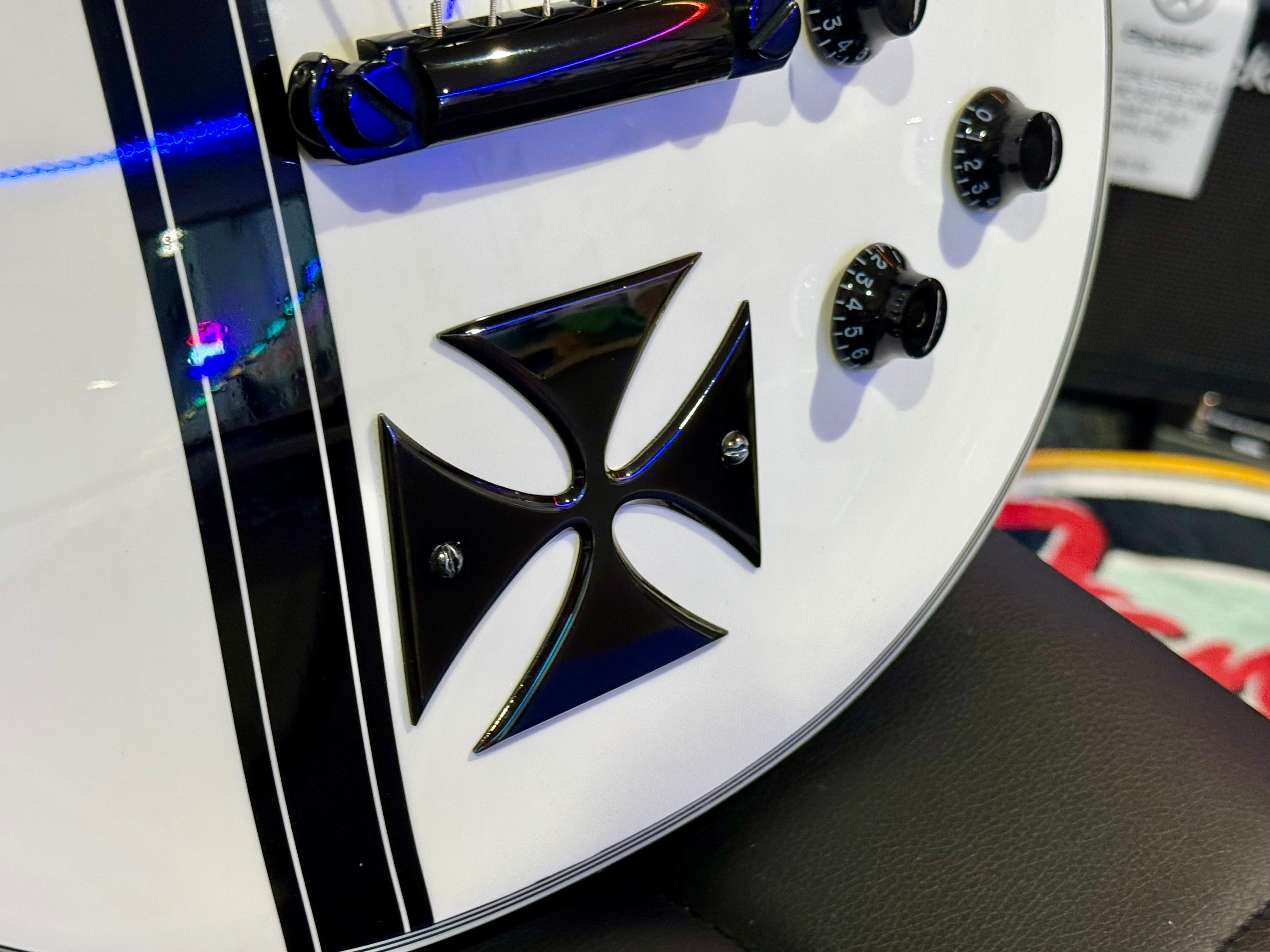 🔥MINT🔥 ESP LTD James Hetfield Iron Cross Signature~ Metallica~ Snow White~2018