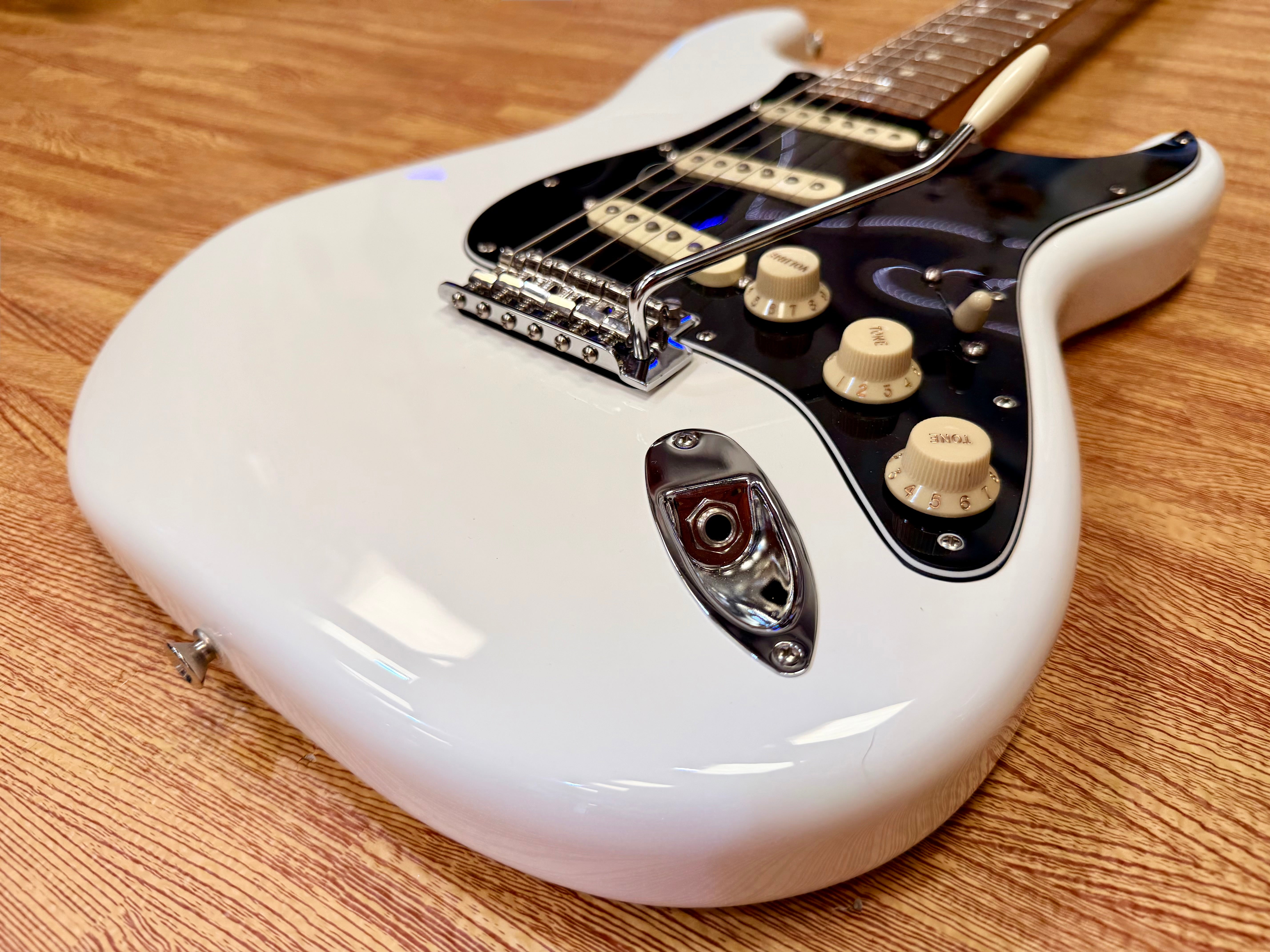 ⚡️2024⚡️ Fender Player II Stratocaster~ Polar White Electric Guitar~ Rosewood RW