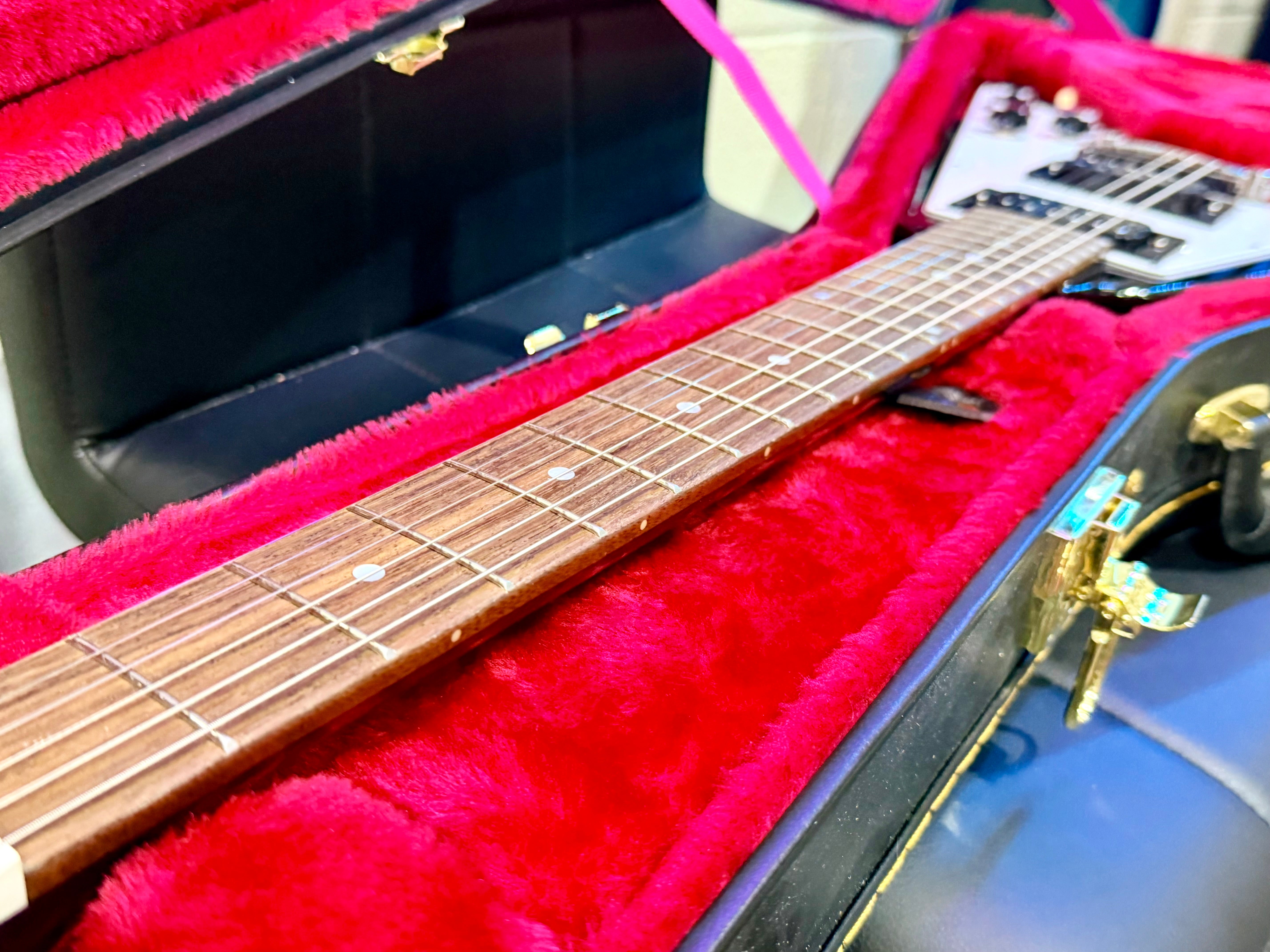 🔥MINT🔥 Epiphone Kirk Hammett 1979 Flying V Ebony~ Inspired By Gibson~ Hard Case