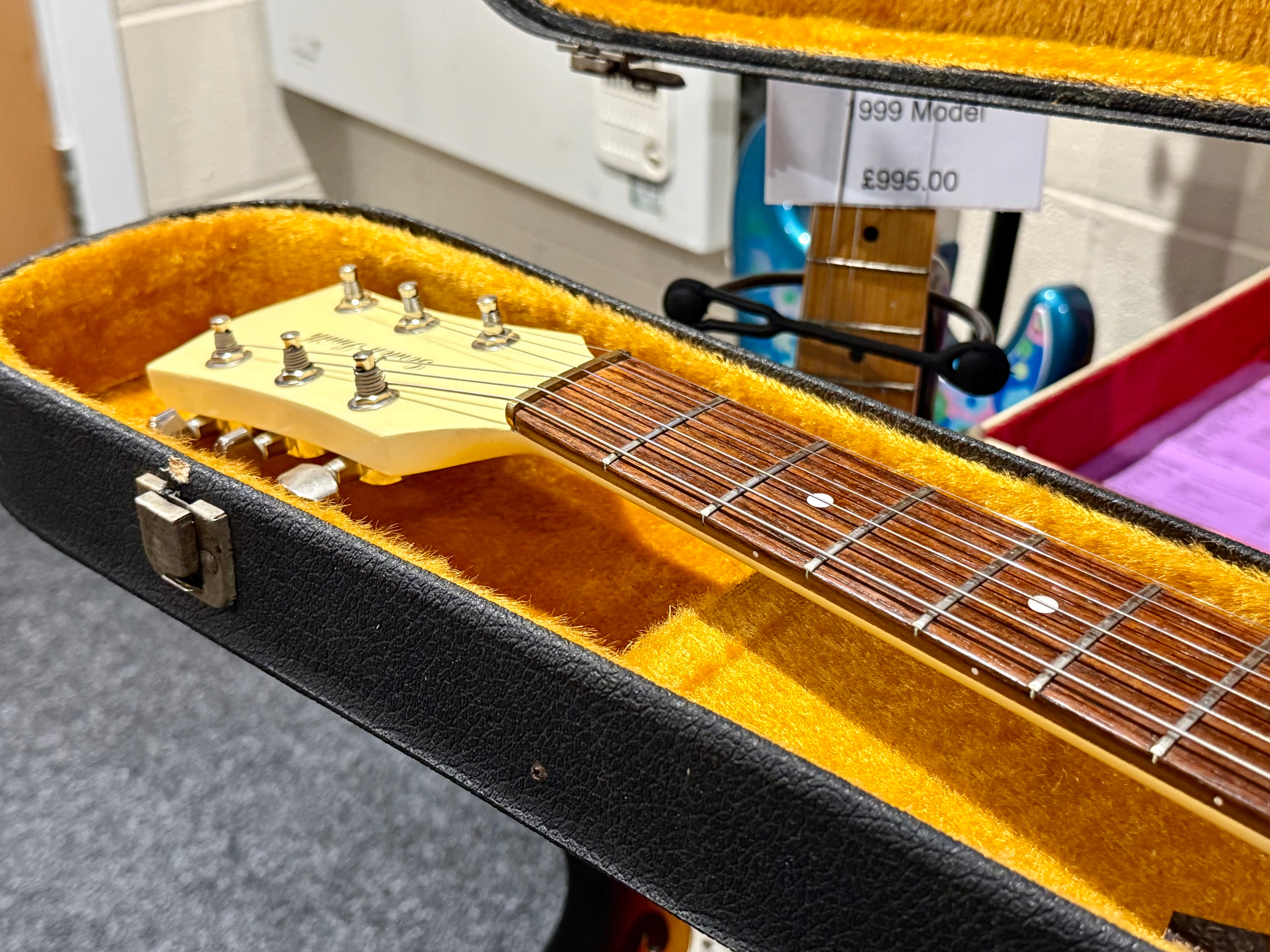 🌟RARE BUTTERMILK🌟 Gordon Smith GS1-60 Singlecut~Coil Split + Case~2006 UK Made