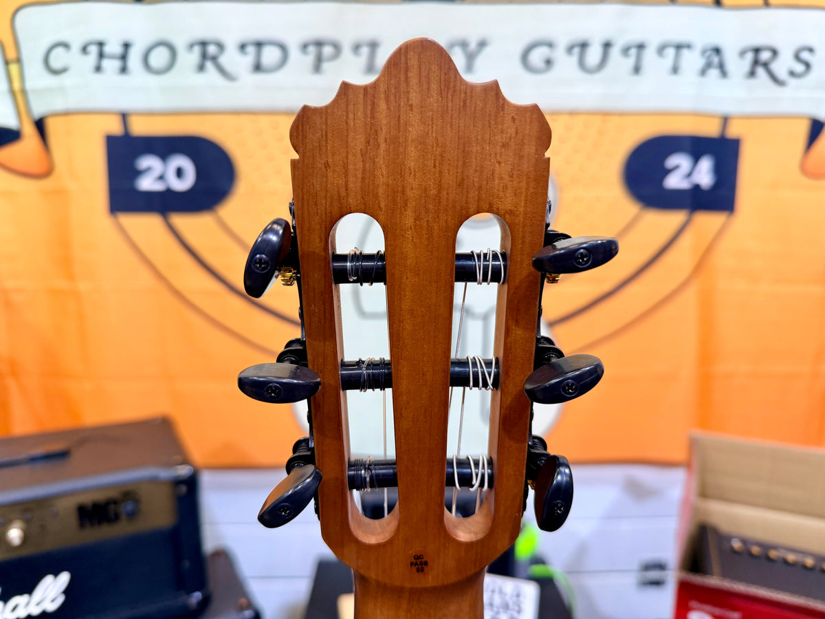 ✨EX-DEMO✨ Santos Martinez SM440TS Thin Body Electro Classical Nylon Guitar!