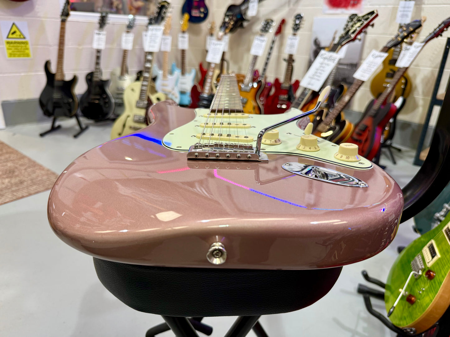 🌟2020🌟 Fender Vintera '60s Stratocaster Modified~ Burgundy Mist Metallic~ Case