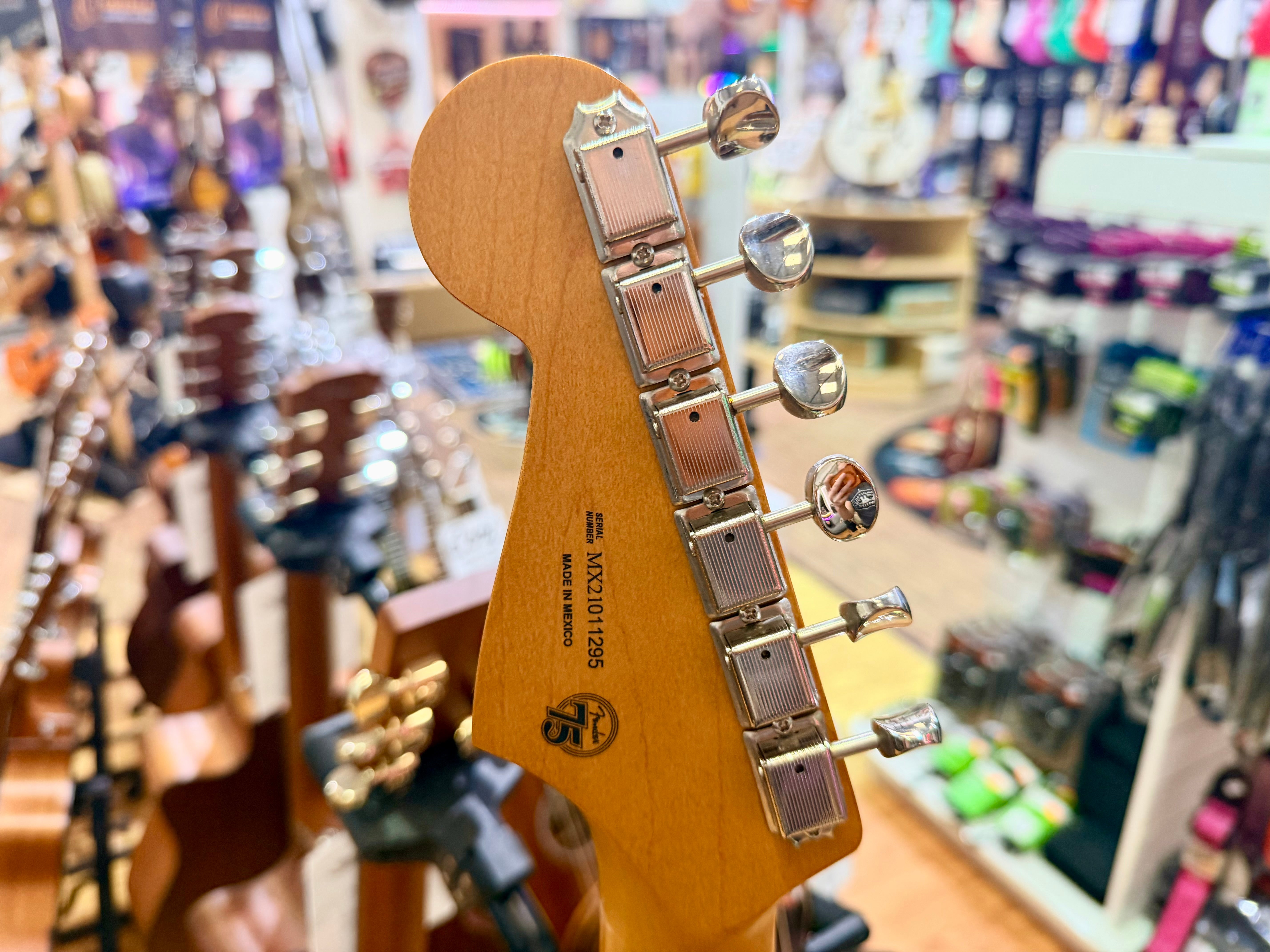 ✨2021✨ Fender Noventa Stratocaster MN~ Surf Green~ Hardtail Mexican~ P90’s!