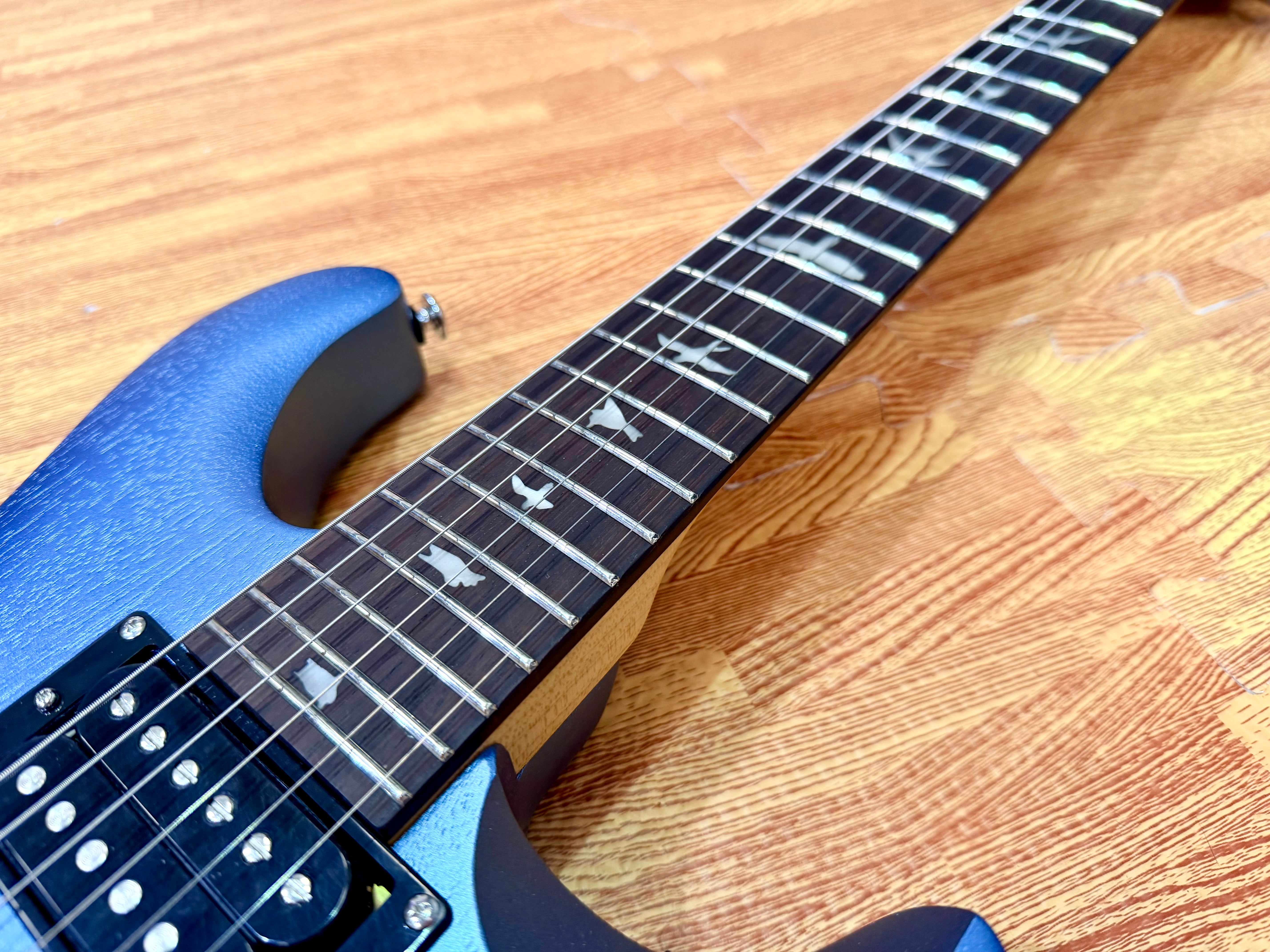🔥EX-DEMO🔥 PRS SE CE24 Standard Satin Ice Blue Metallic + PRS Gig Bag!