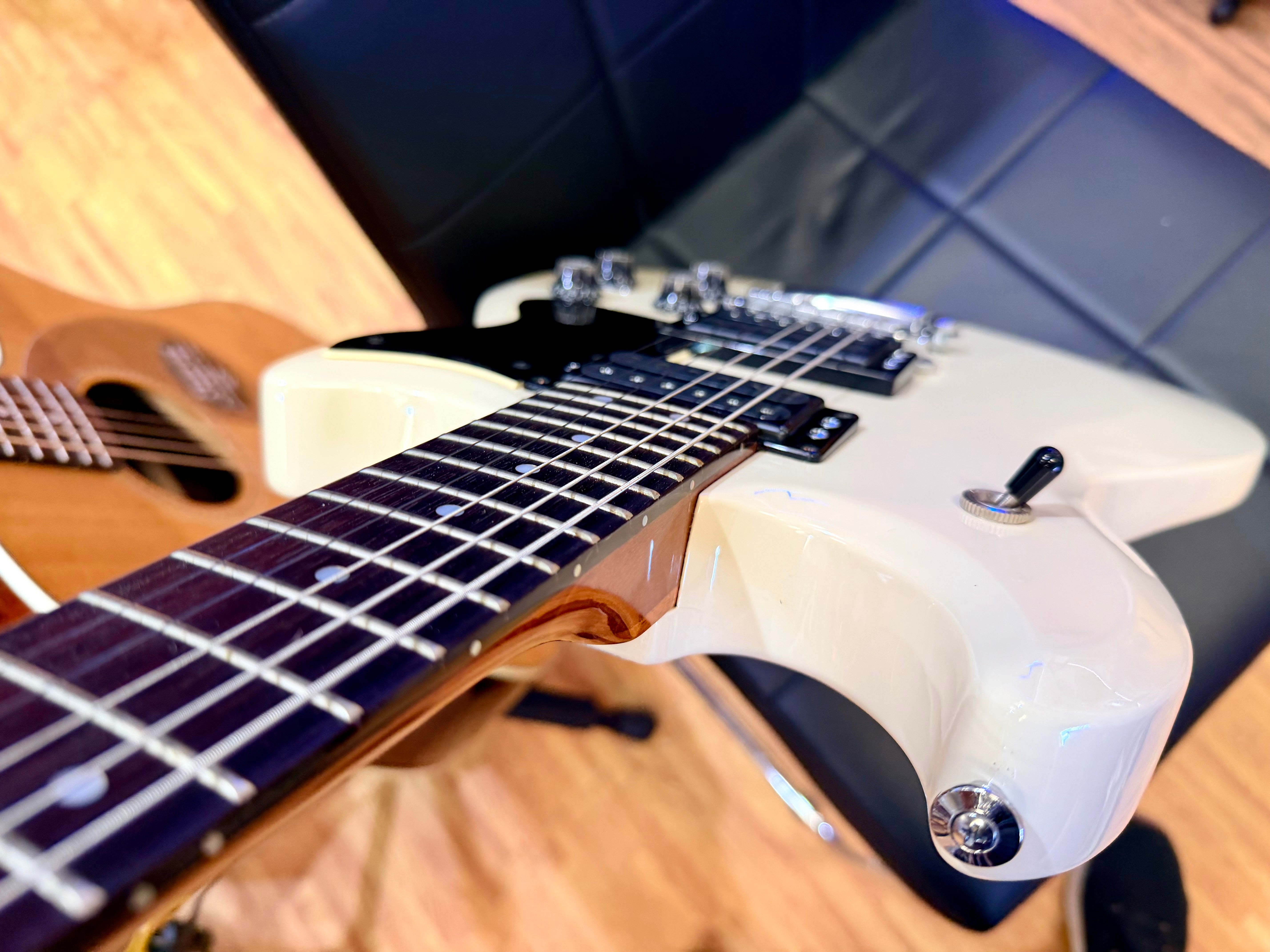 🇯🇵 Yamaha Super Flighter SF500~ 1978~ Vintage White ~ Made in Japan~ Case 🇯🇵