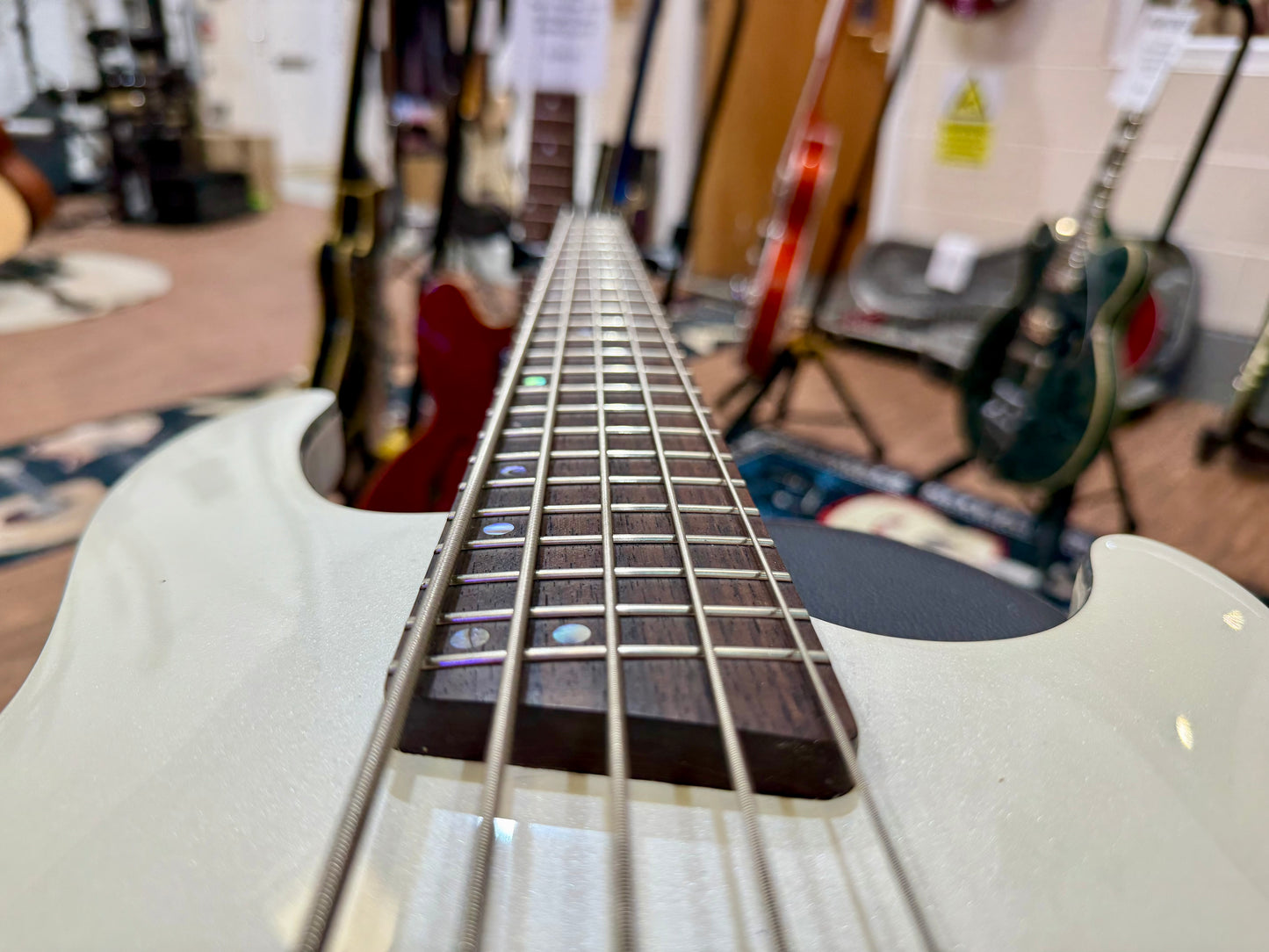 🌟MINT🌟 Cort C5-H 5 String Electric Active Bass Guitar~ Pearl White Finish!
