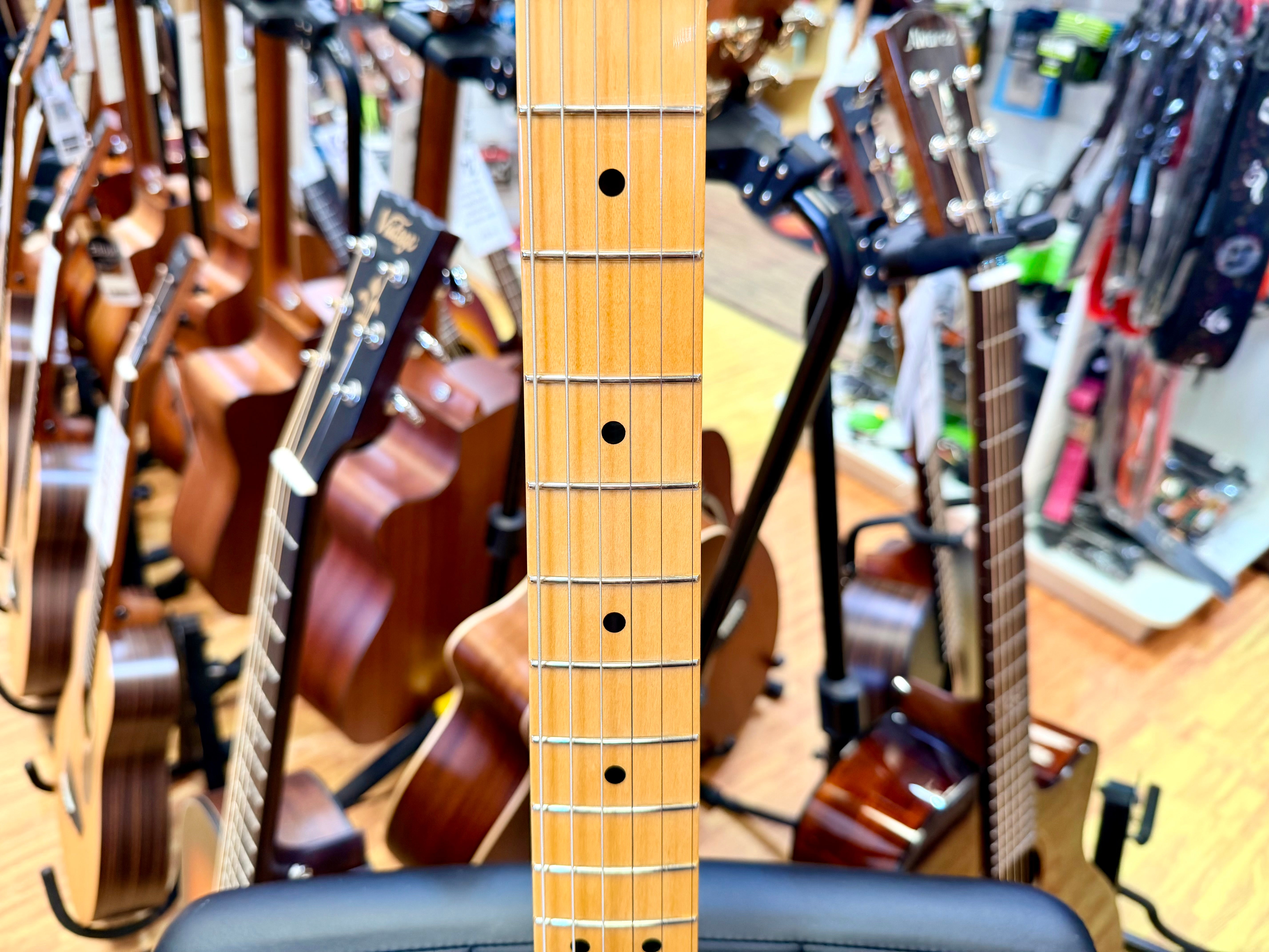 ✨2025✨ Fender American Vintage II 1972 Telecaster Thinline~ 3-Colour Sunburst!