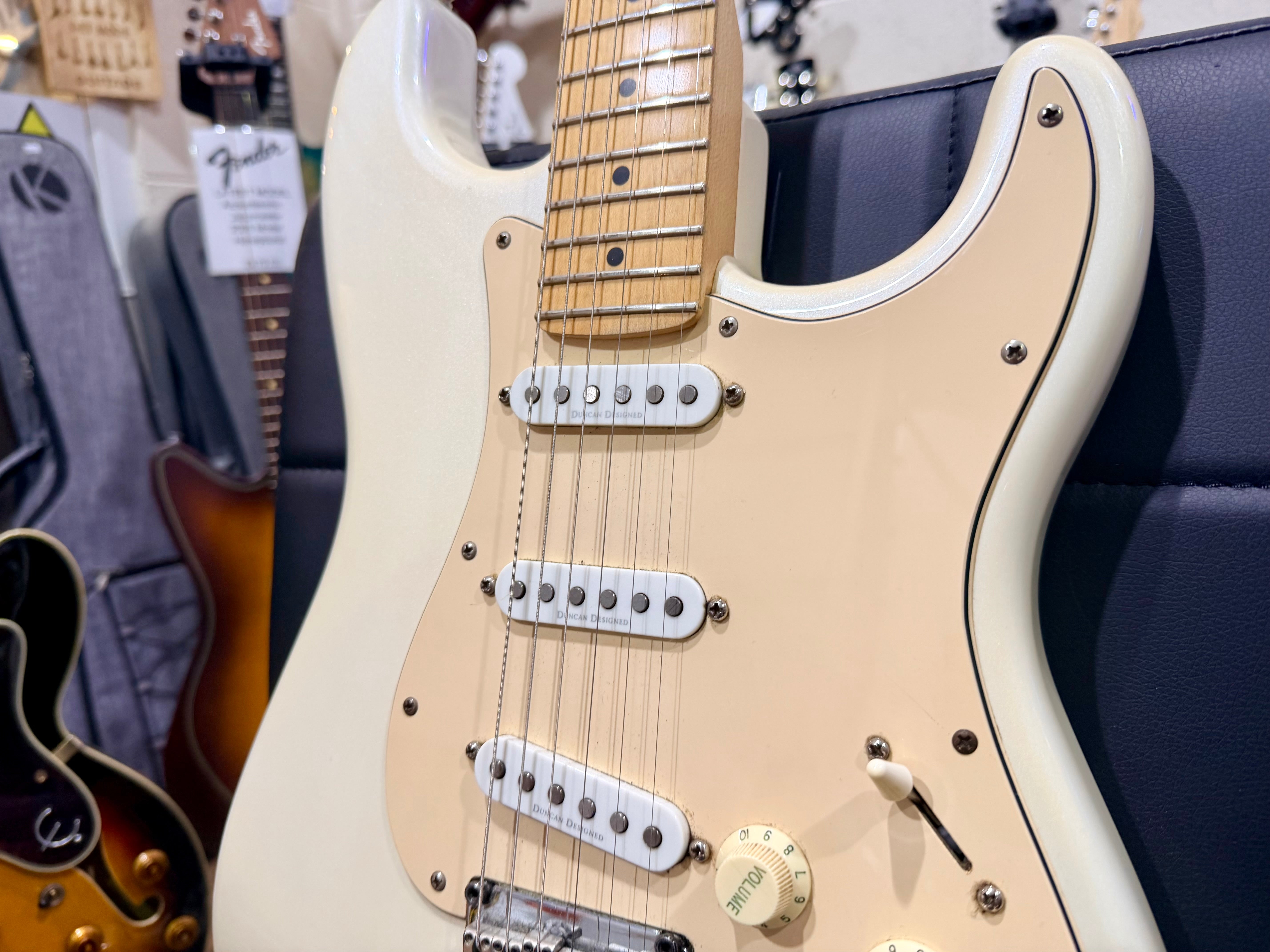🌟2013🌟 Fender Squier Deluxe Stratocaster~ Olympic White Pearl~ Indonesia Made!