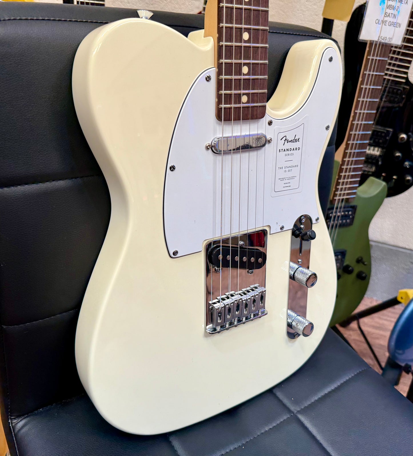 🌟2025 NEW MODEL🌟 Fender Standard Series Telecaster~ Olympic White~ Rosewood!