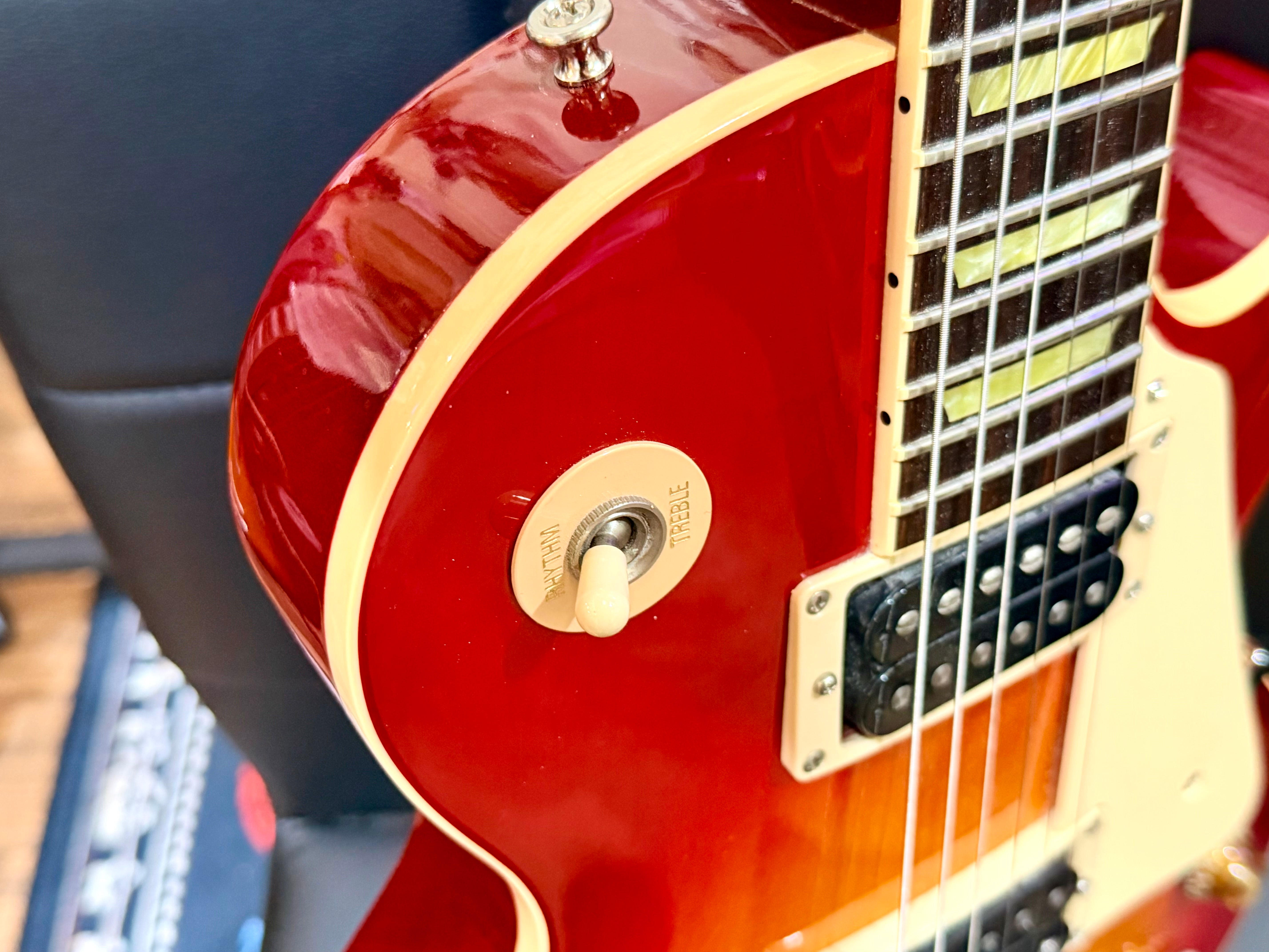 🔥2000🔥 Gibson Les Paul Classic 1960 Reissue~ USA~ Cherry Sunburst + Hard Case!
