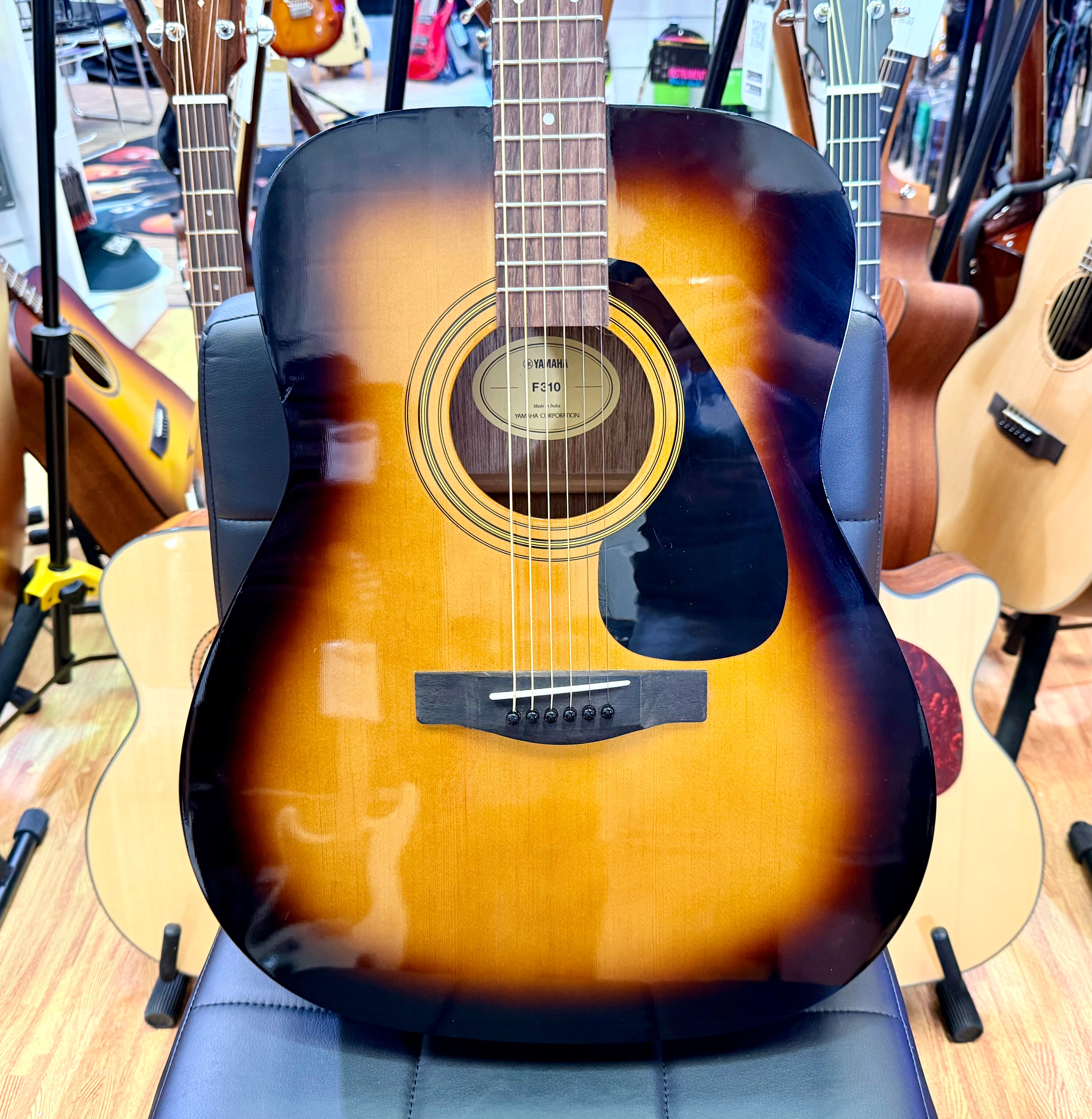 ☀️ Yamaha F310 Acoustic Guitar~ Tobacco Sunburst~ Dreadnought~ Pre-Owned ☀️